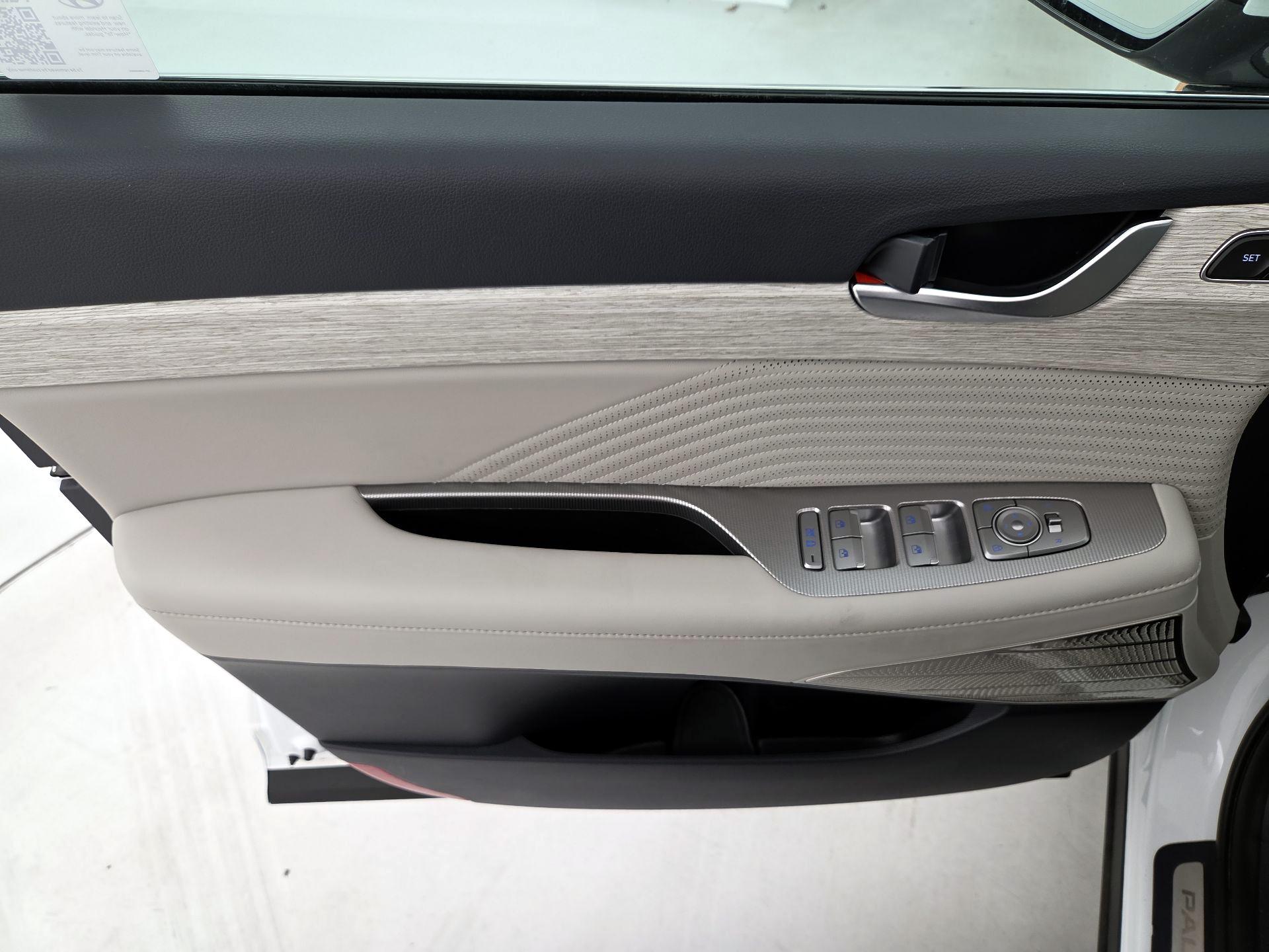 Thumbnail: 2025 Hyundai Palisade - 12