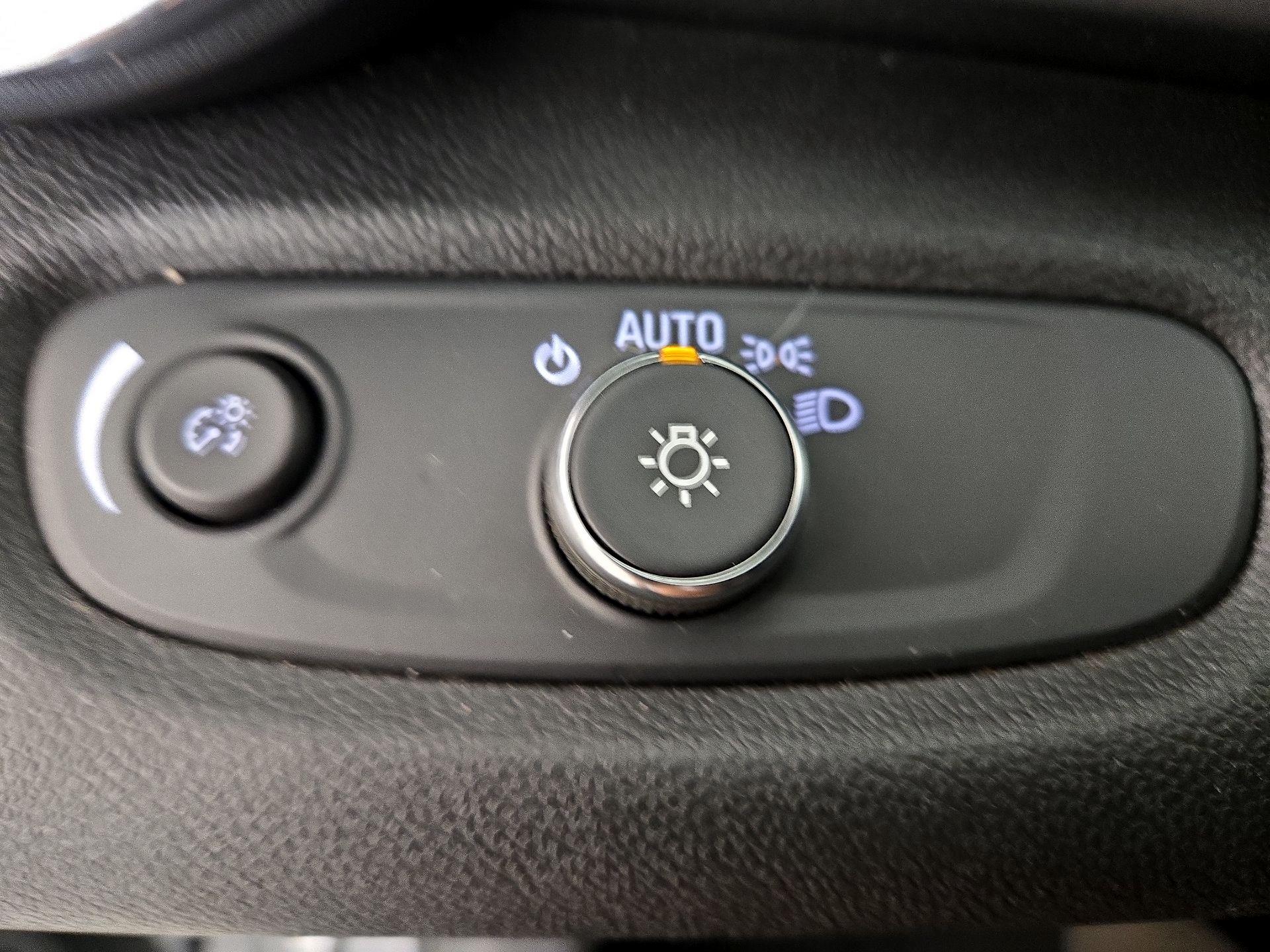 Thumbnail: 2025 Chevrolet Trax - 13