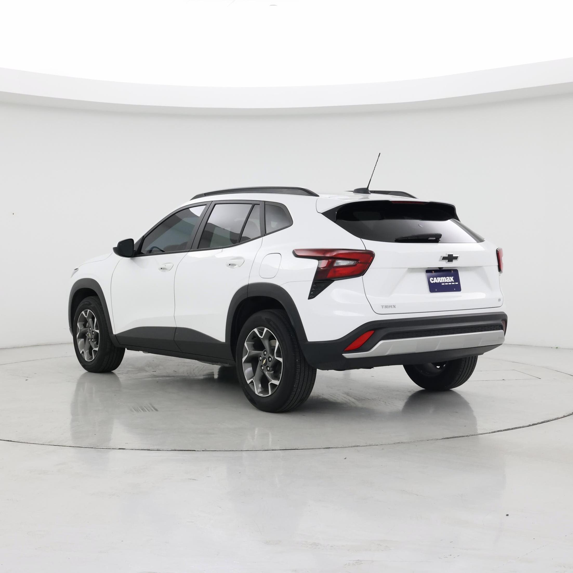 Thumbnail: 2025 Chevrolet Trax - 2