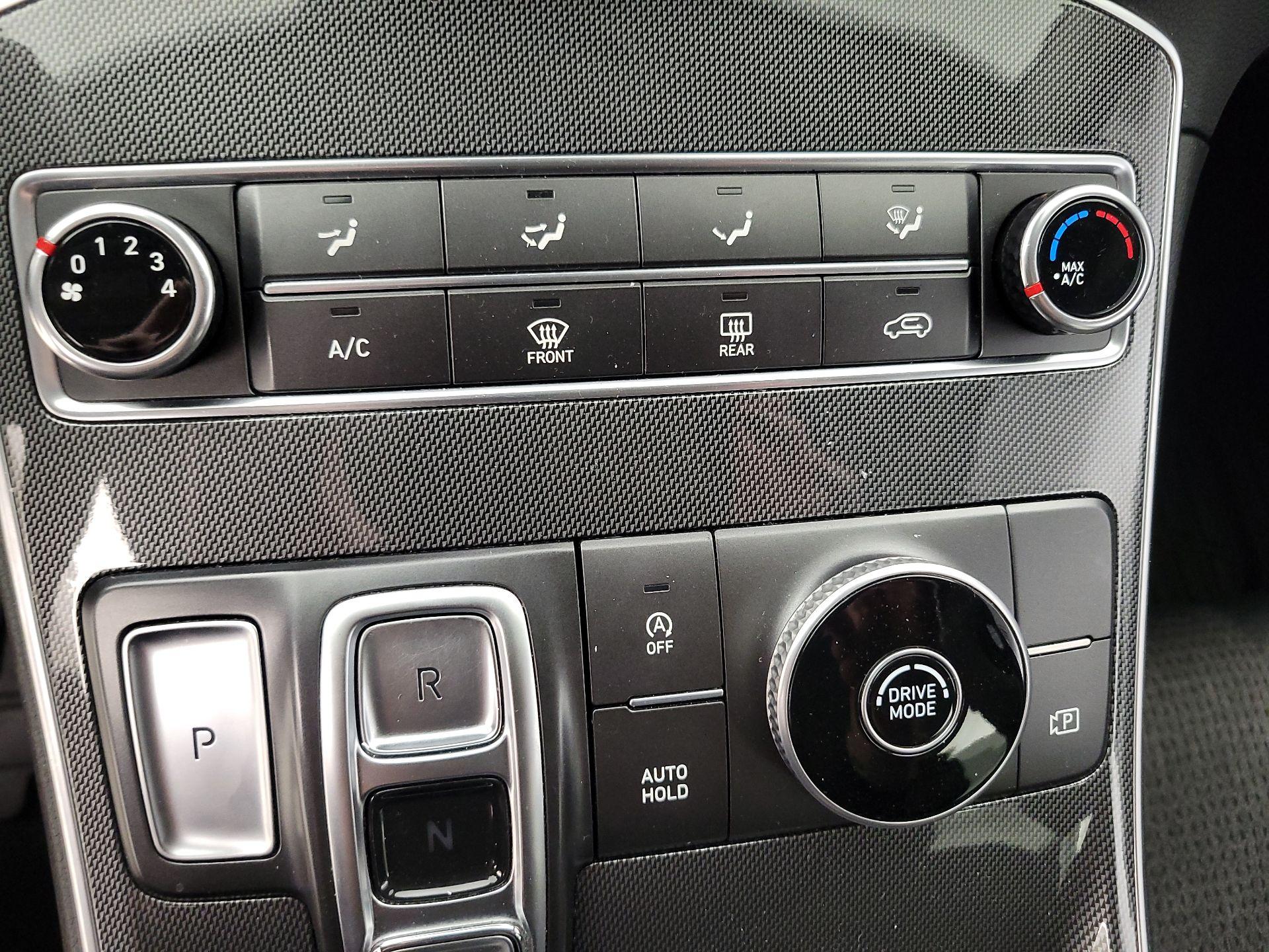 Thumbnail: 2023 Hyundai Santa Fe - 16