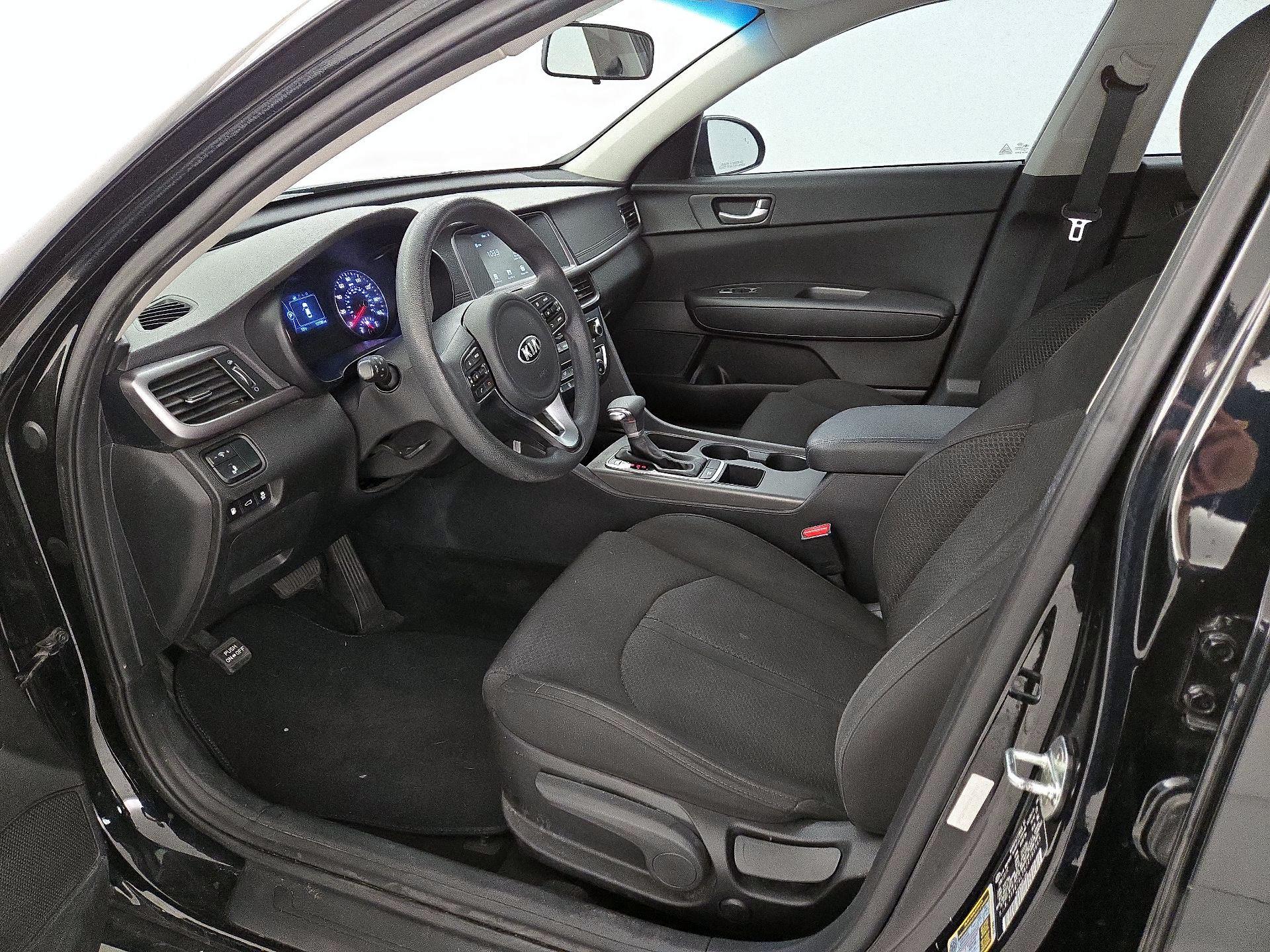 Thumbnail: 2018 Kia Optima - 11