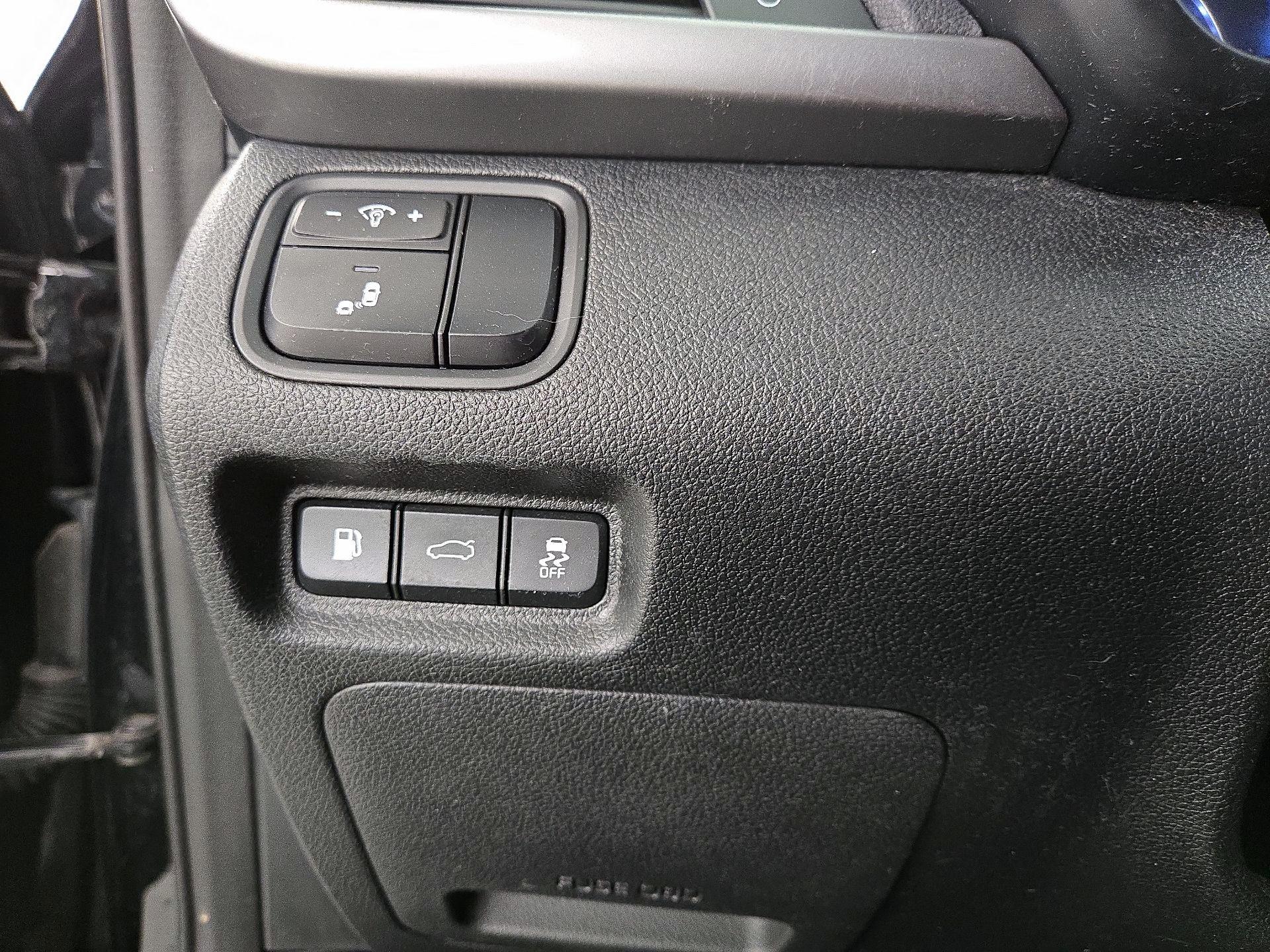 Thumbnail: 2018 Kia Optima - 13