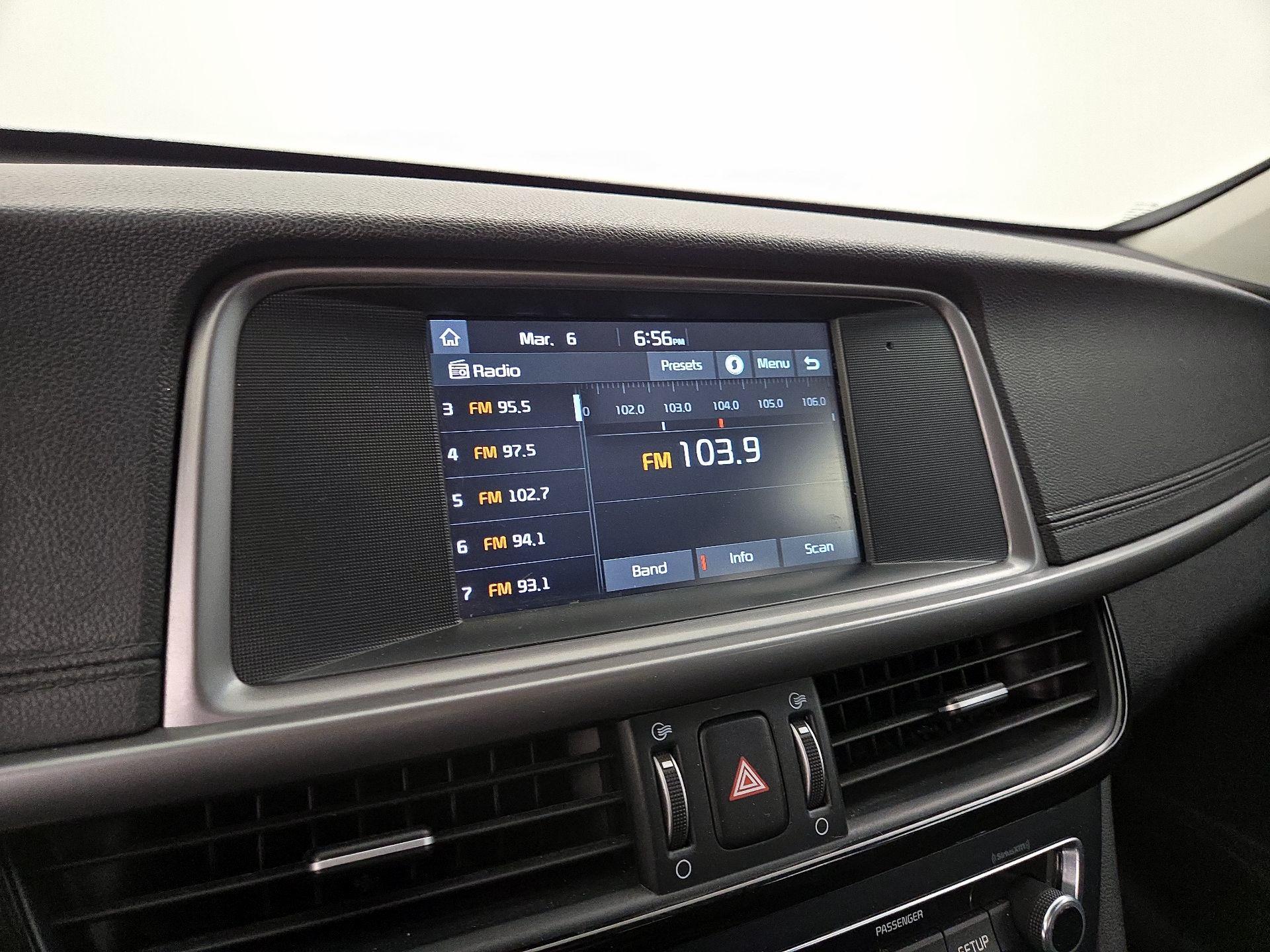 Thumbnail: 2018 Kia Optima - 15