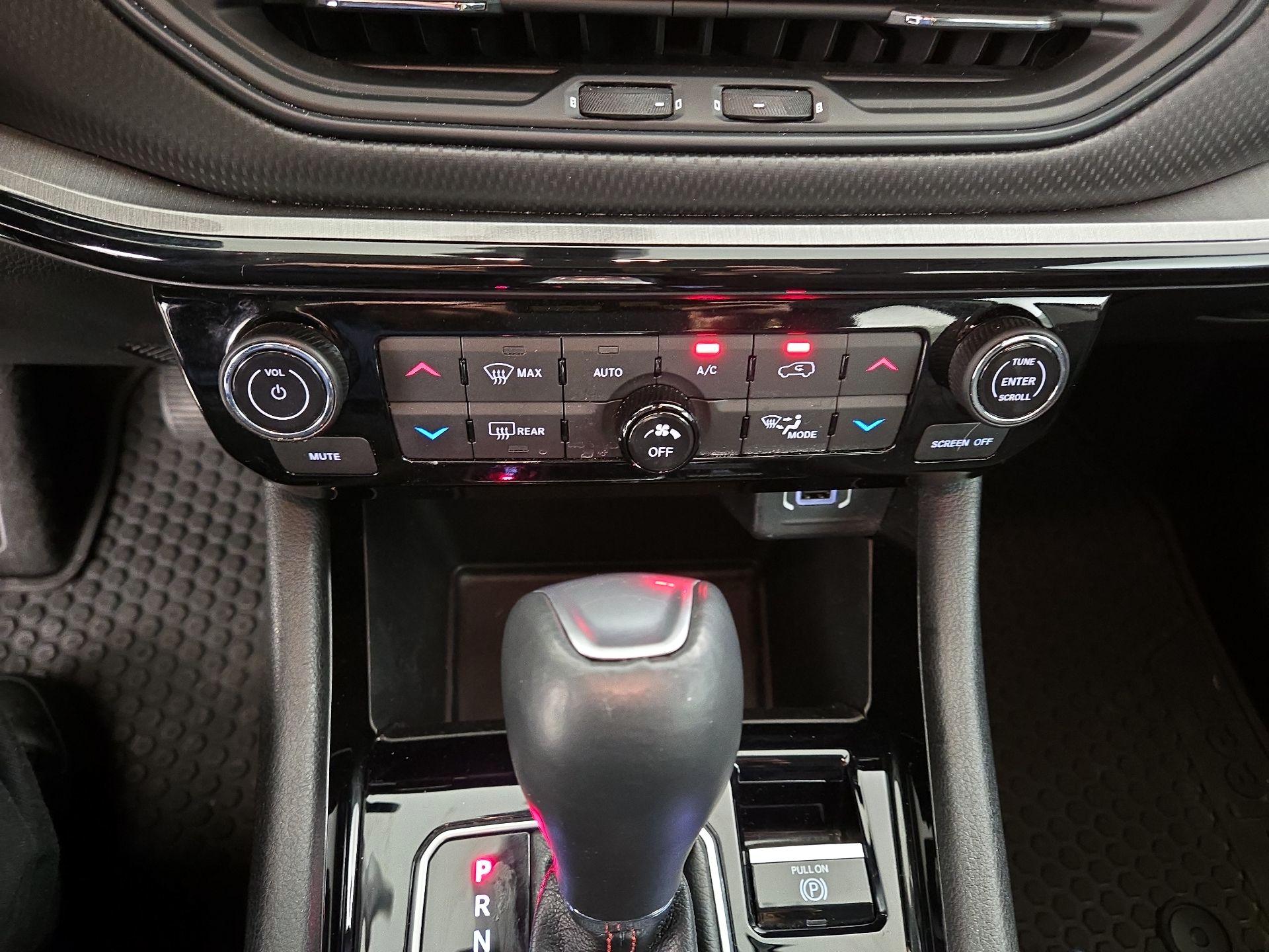 Thumbnail: 2022 Jeep Compass - 17