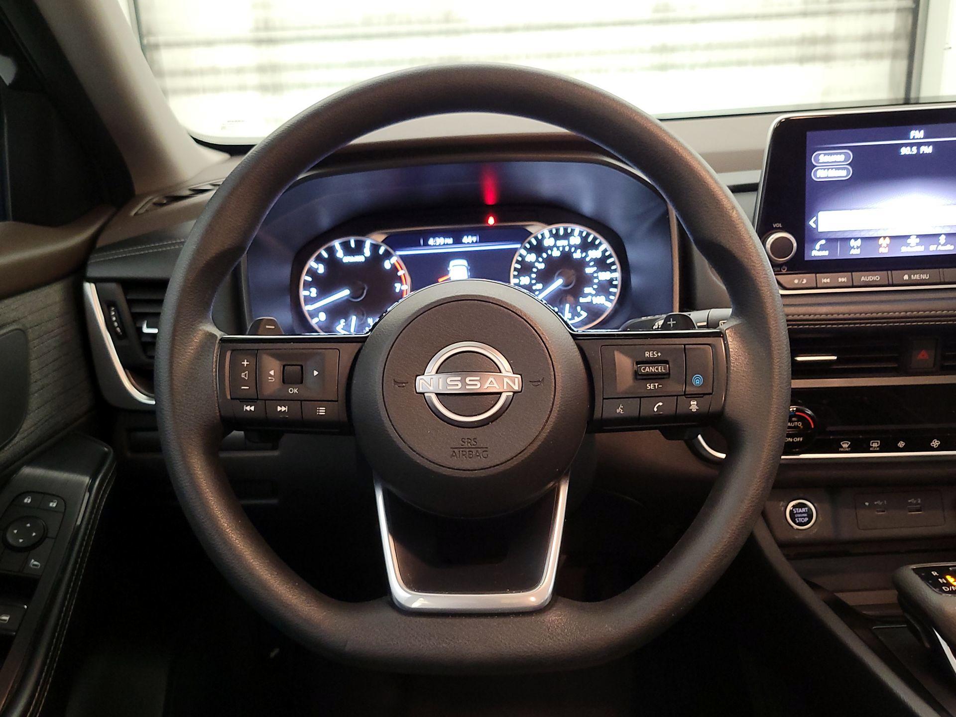 Thumbnail: 2023 Nissan Rogue - 10