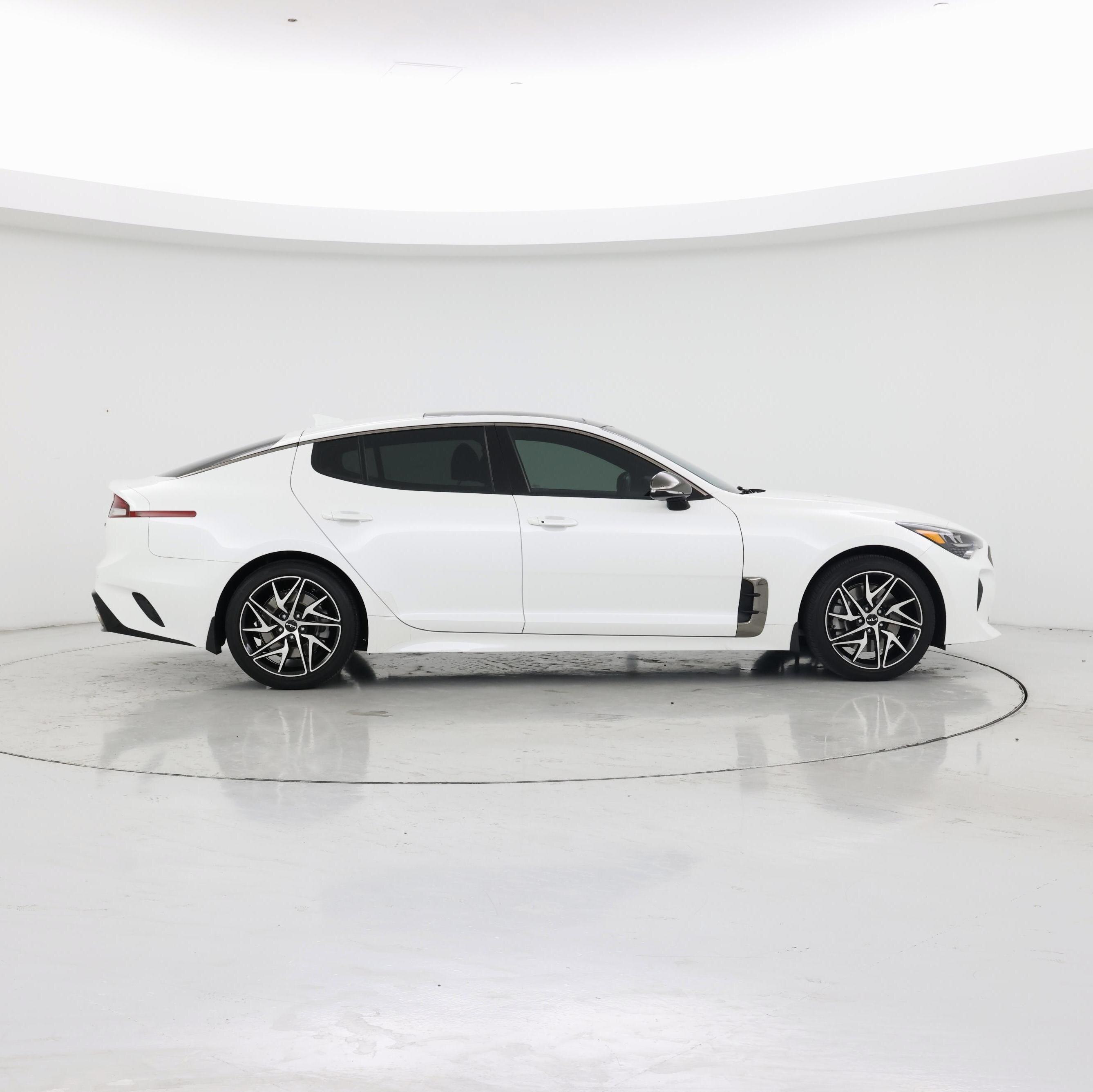 Thumbnail: 2022 Kia Stinger - 7