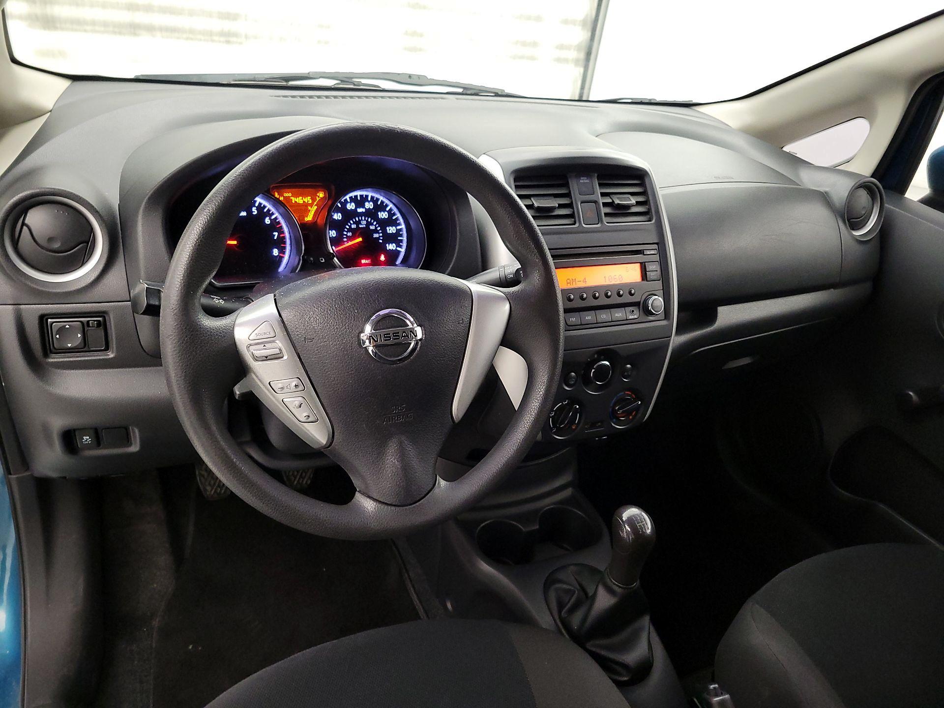 Thumbnail: 2015 Nissan Versa Note - 9