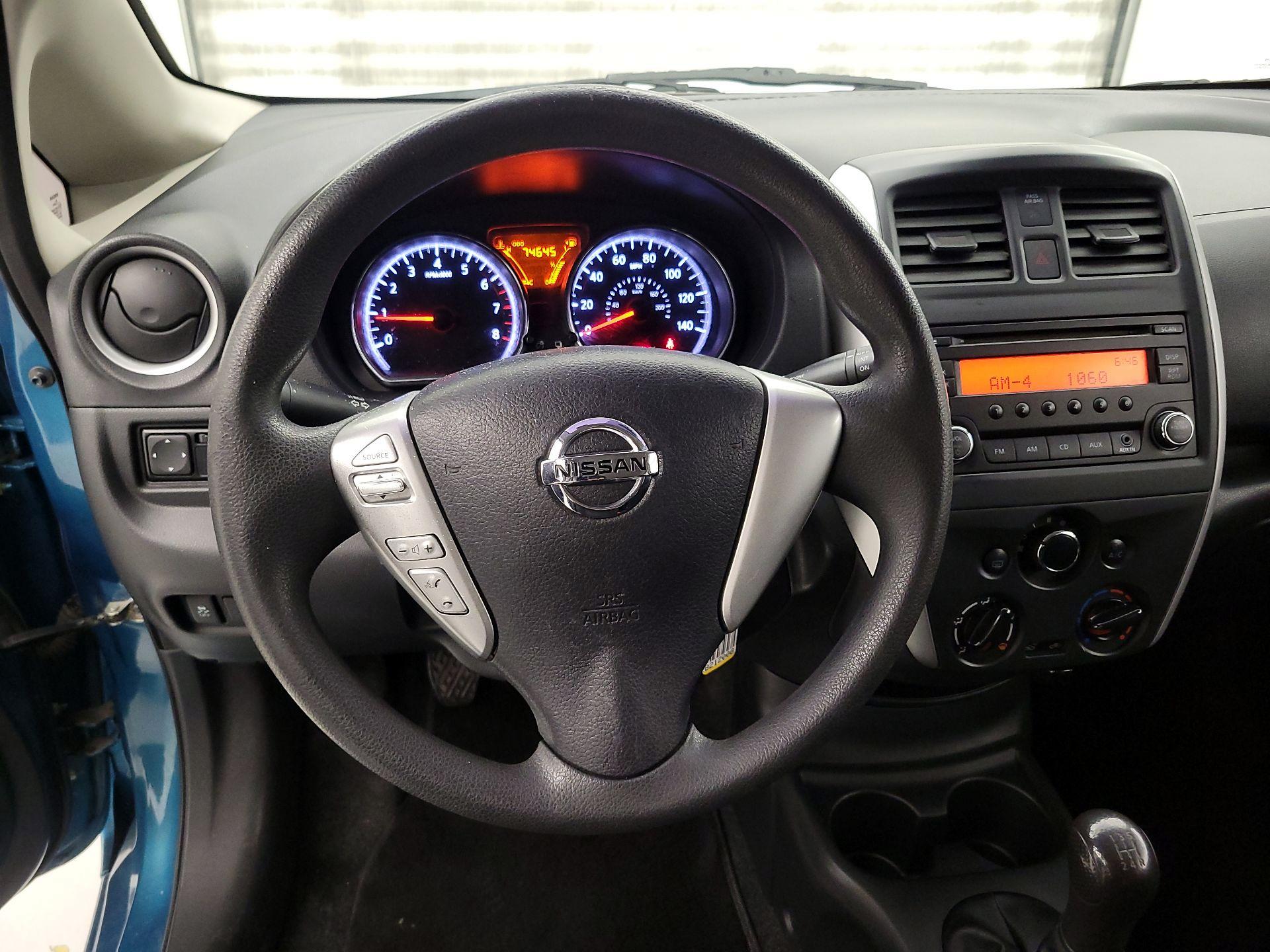 Thumbnail: 2015 Nissan Versa Note - 10