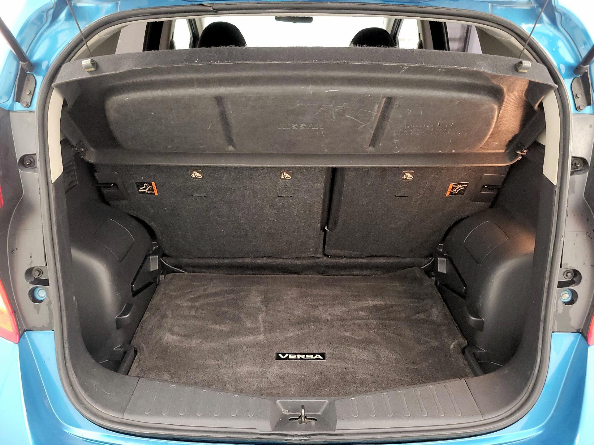 Thumbnail: 2015 Nissan Versa Note - 19