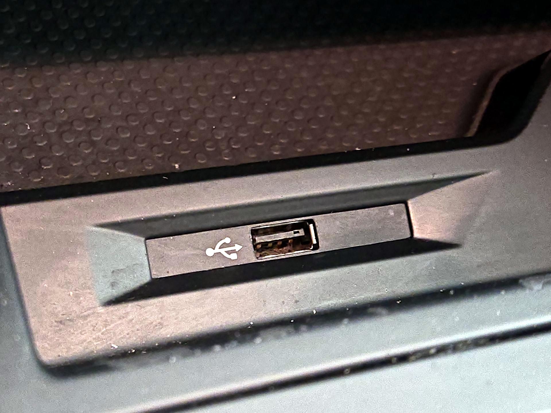 Thumbnail: 2018 Volkswagen Passat - 18