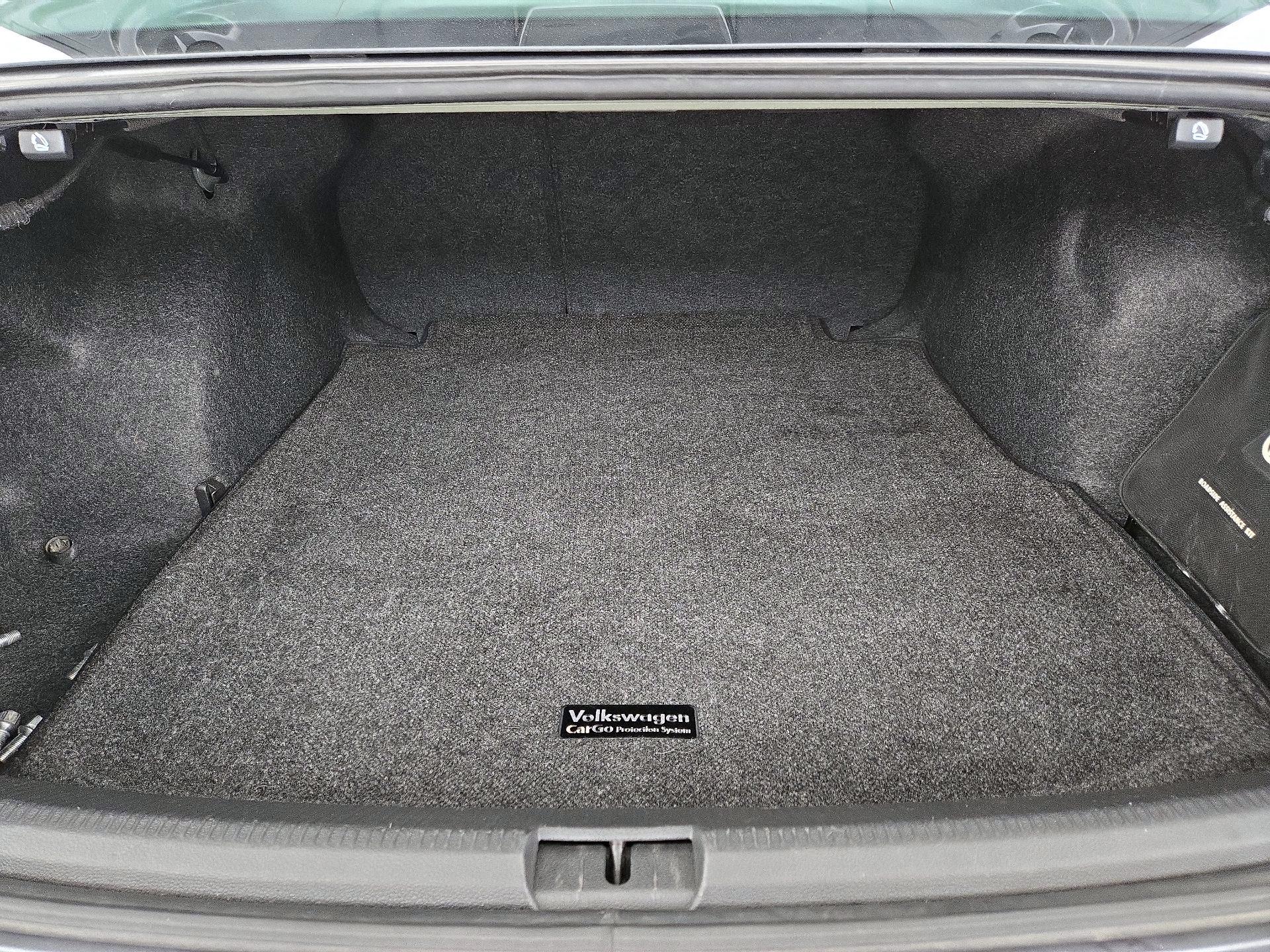 Thumbnail: 2018 Volkswagen Passat - 20