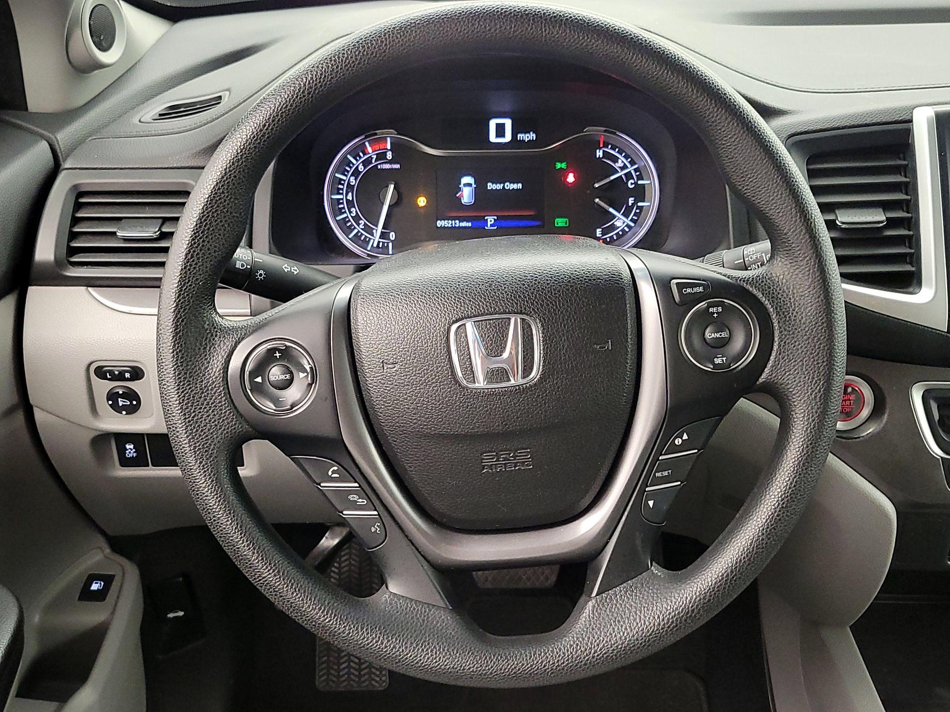 Thumbnail: 2016 Honda Pilot - 10