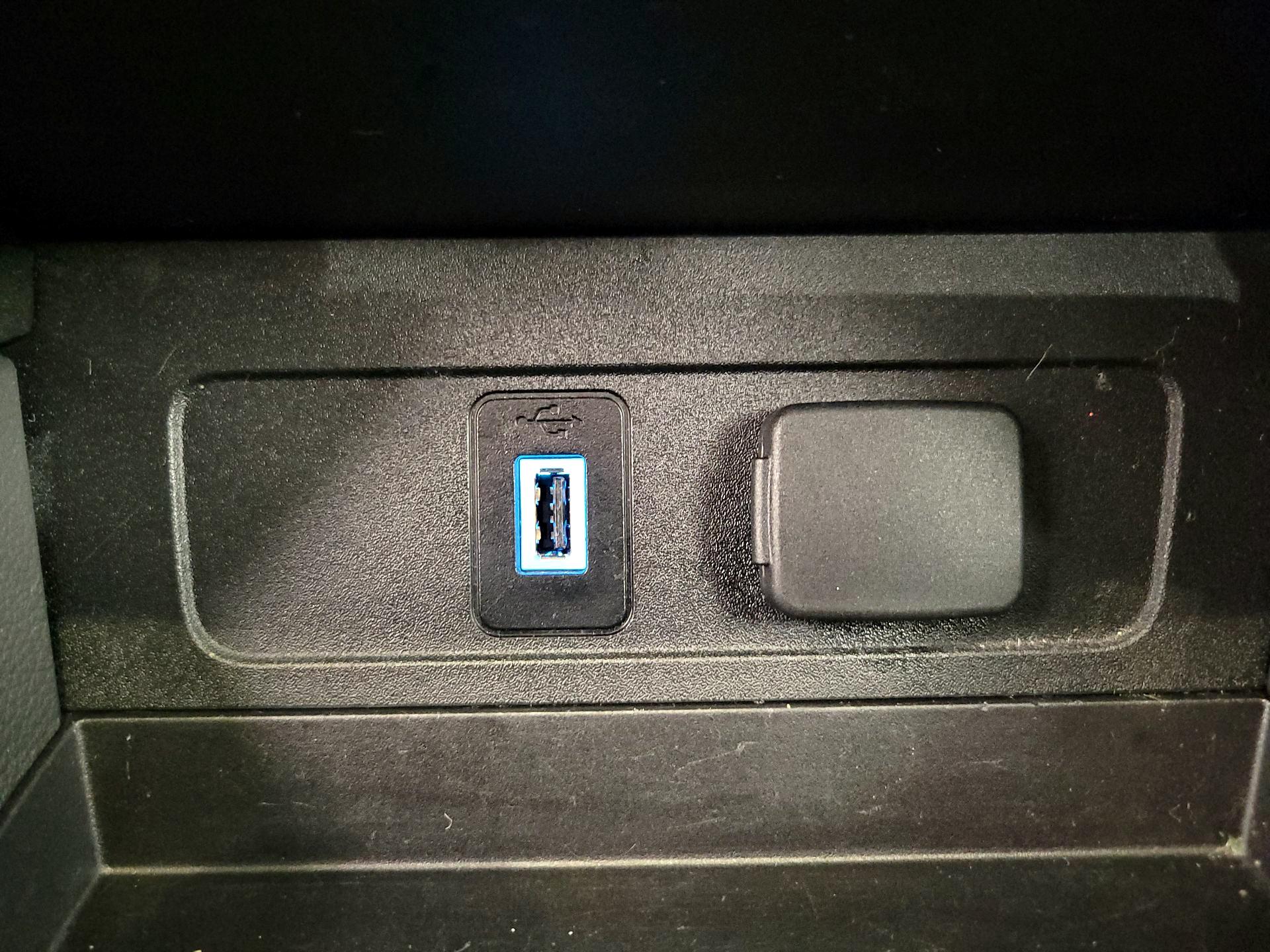 Thumbnail: 2017 Ford Escape - 19