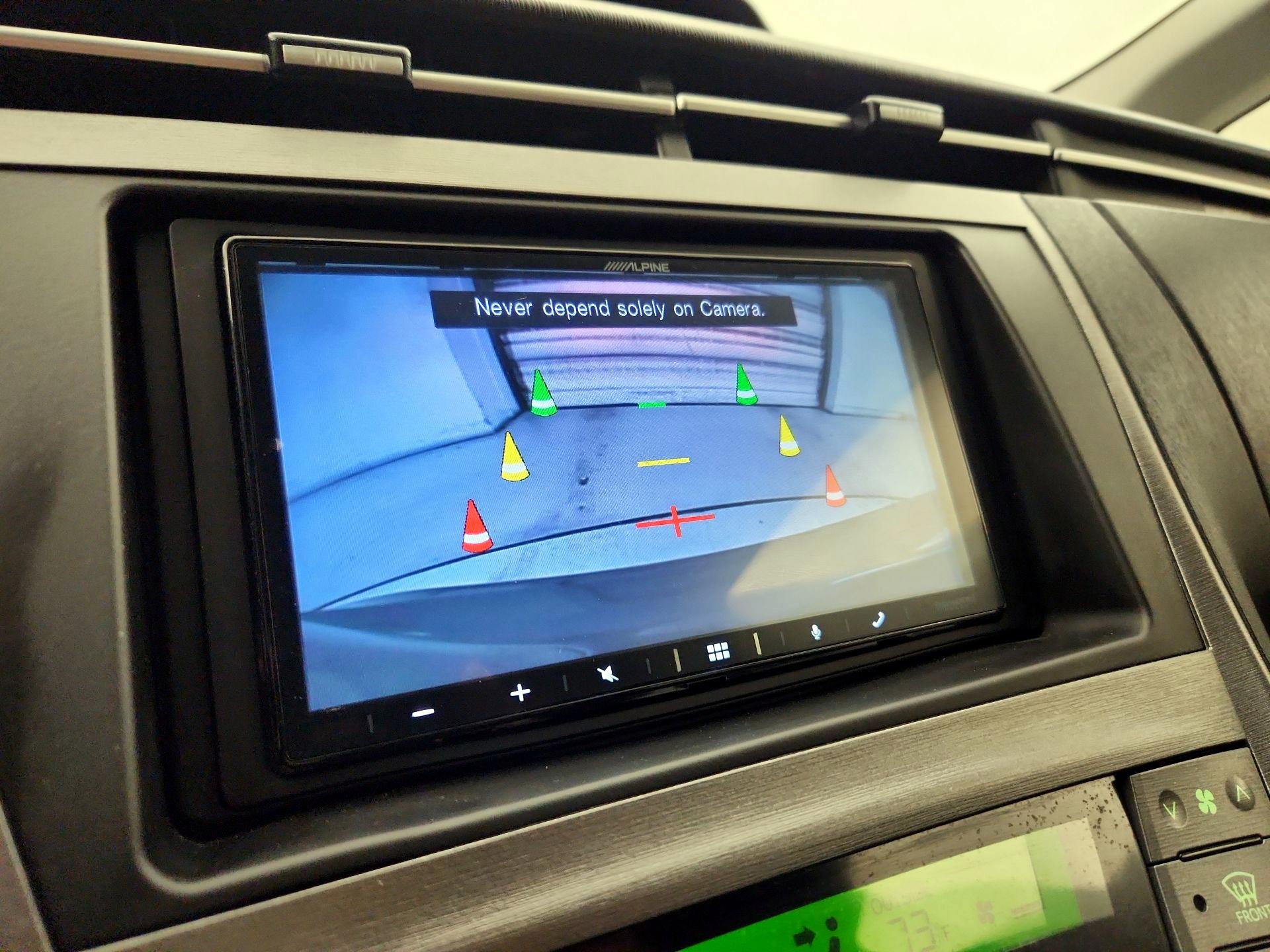 Thumbnail: 2015 Toyota Prius - 14