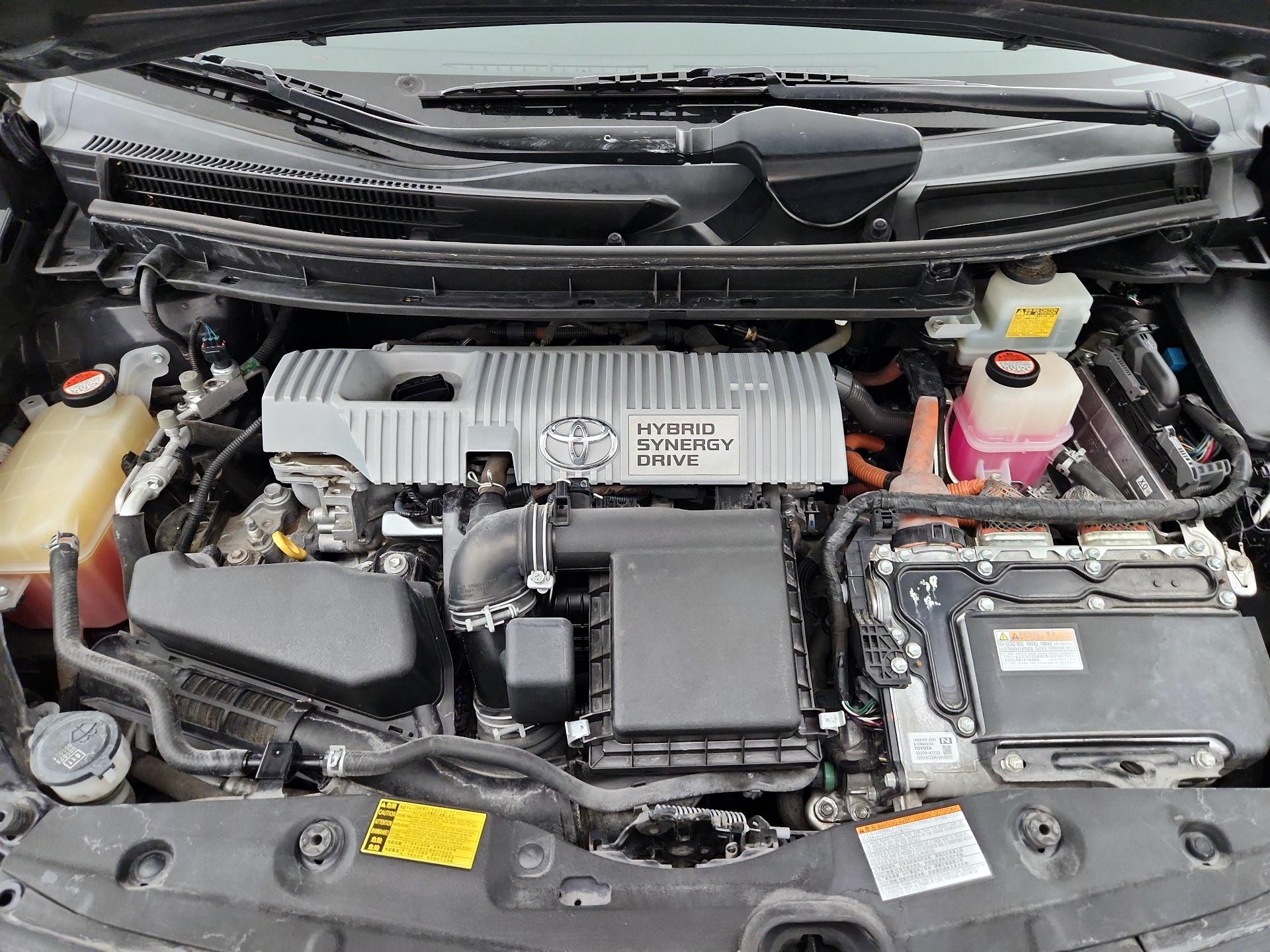 Thumbnail: 2015 Toyota Prius - 20