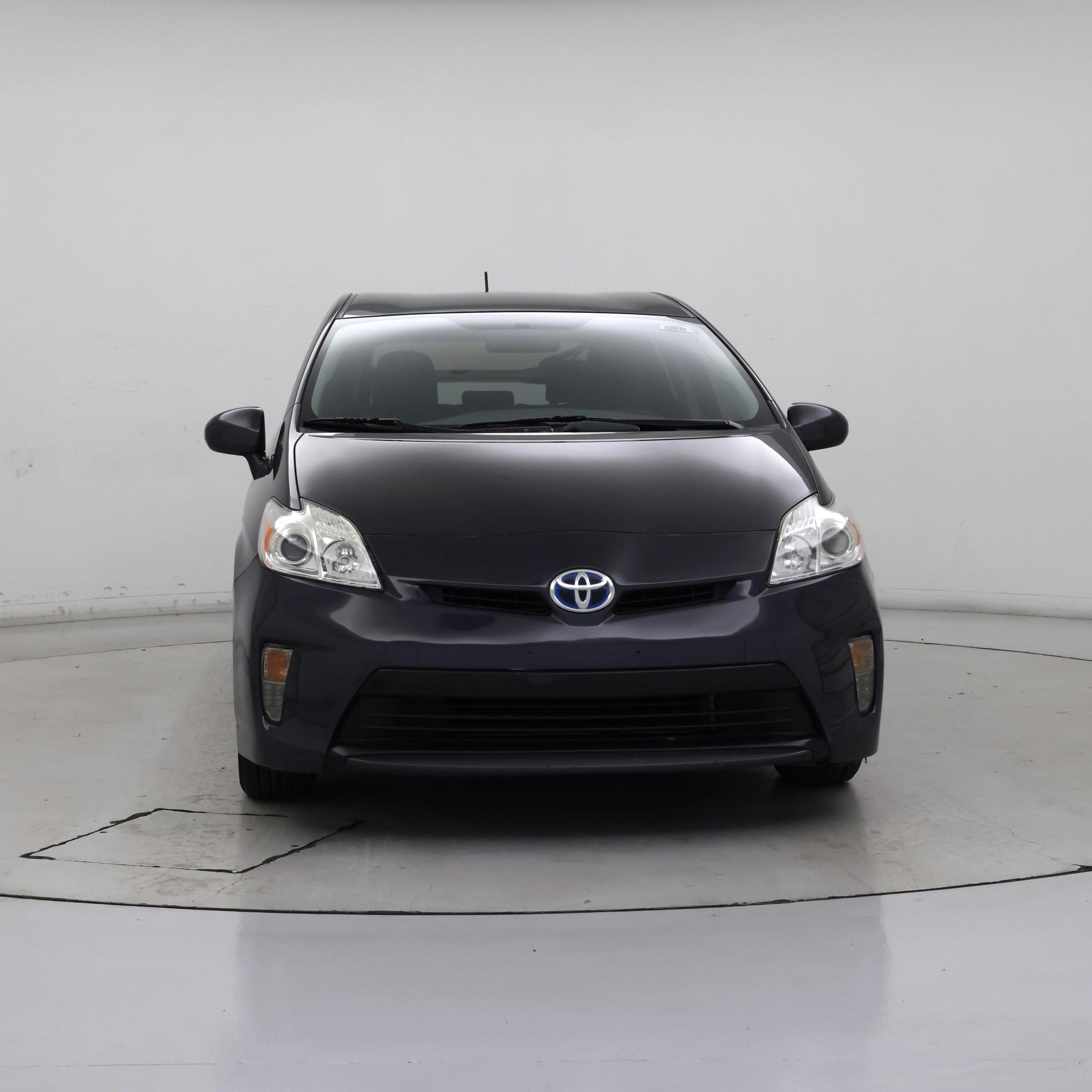 Thumbnail: 2015 Toyota Prius - 5