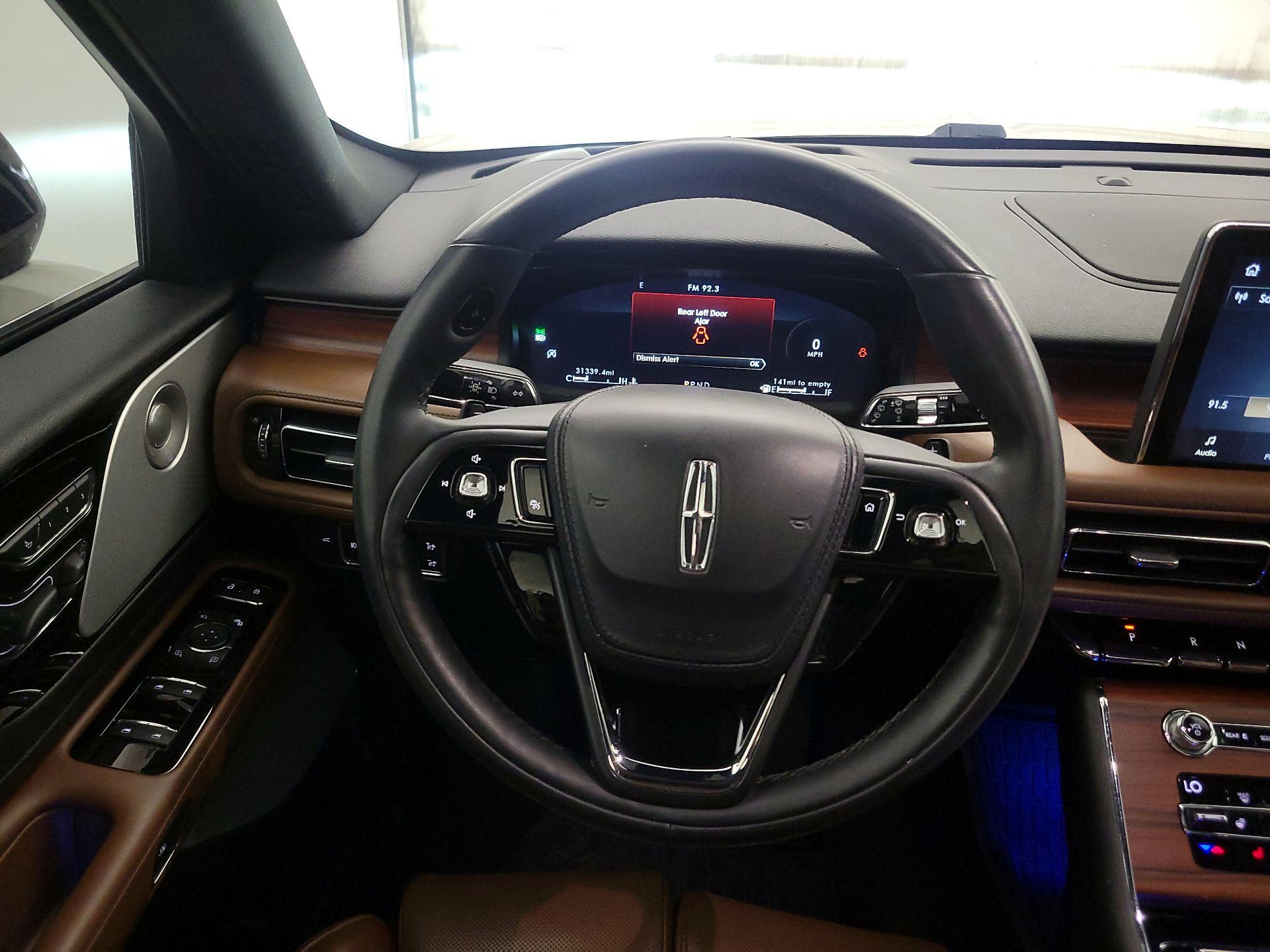 Thumbnail: 2020 Lincoln Aviator - 10