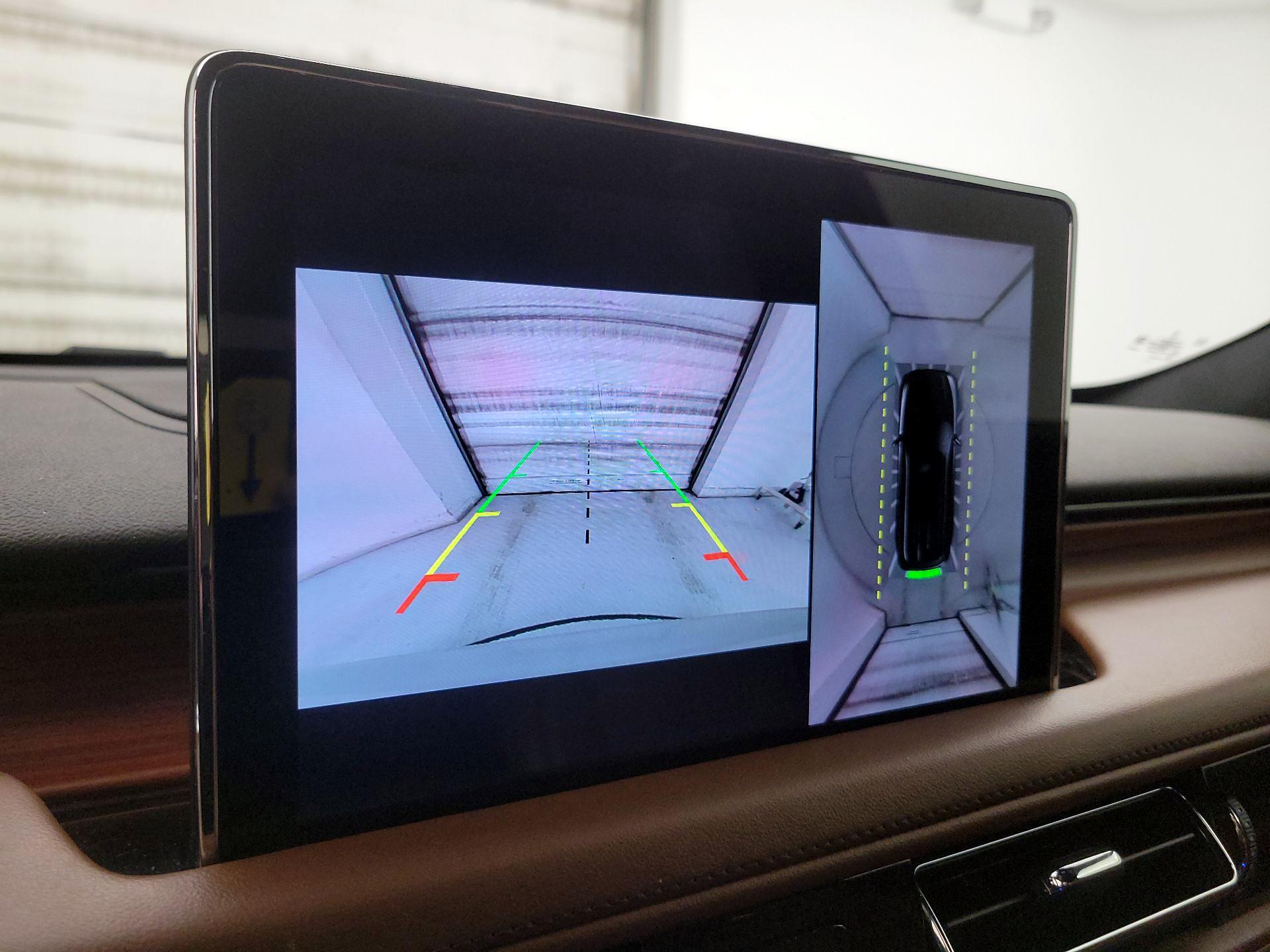 Thumbnail: 2020 Lincoln Aviator - 14