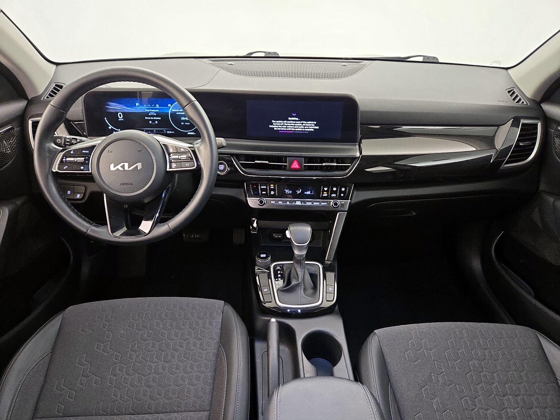 Thumbnail: 2024 Kia Seltos - 9