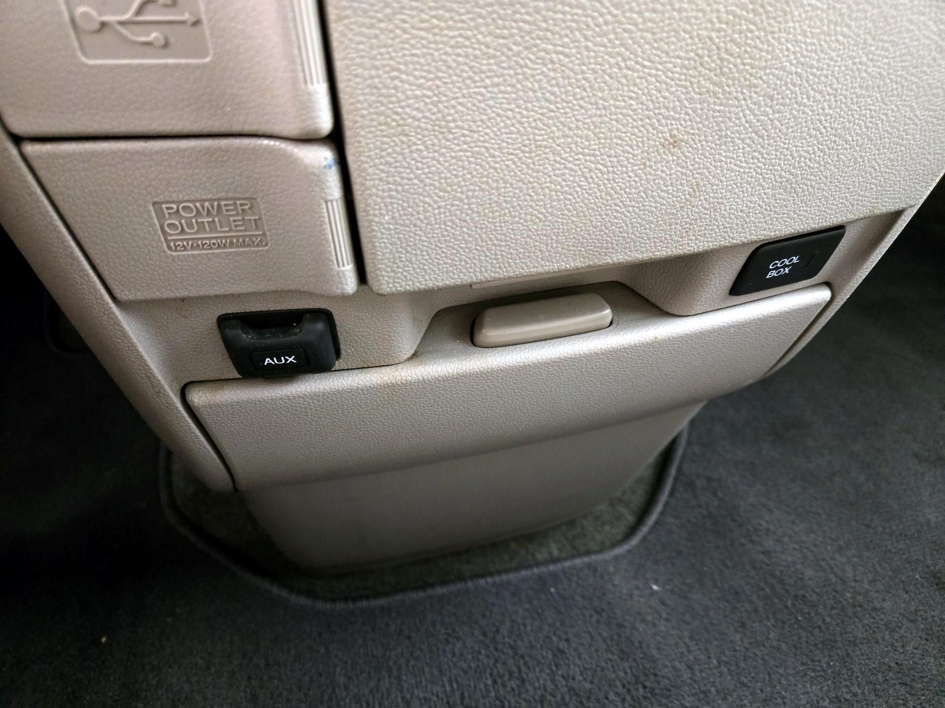 Thumbnail: 2014 Honda Odyssey - 18