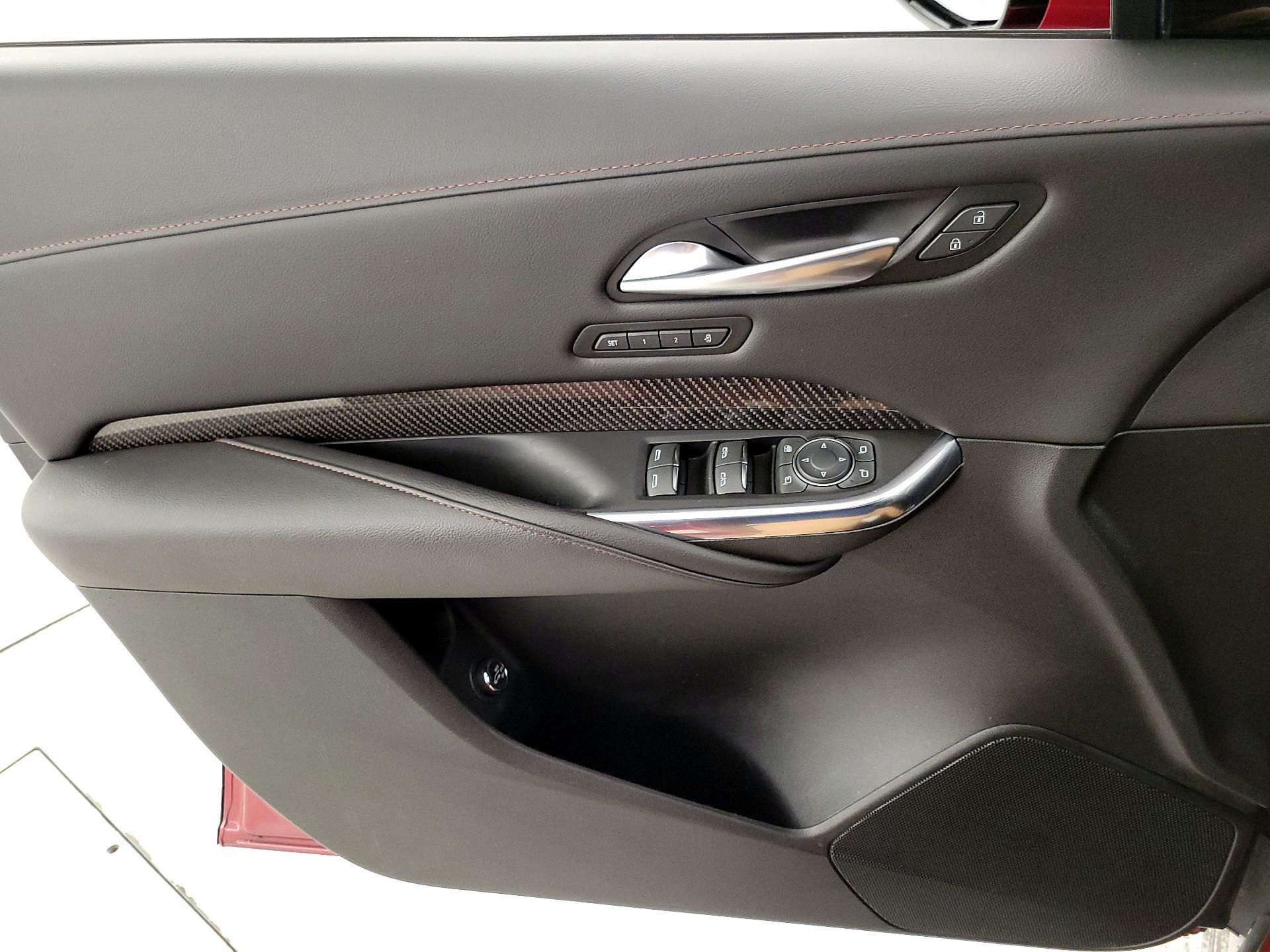 Thumbnail: 2023 Cadillac XT4 - 12