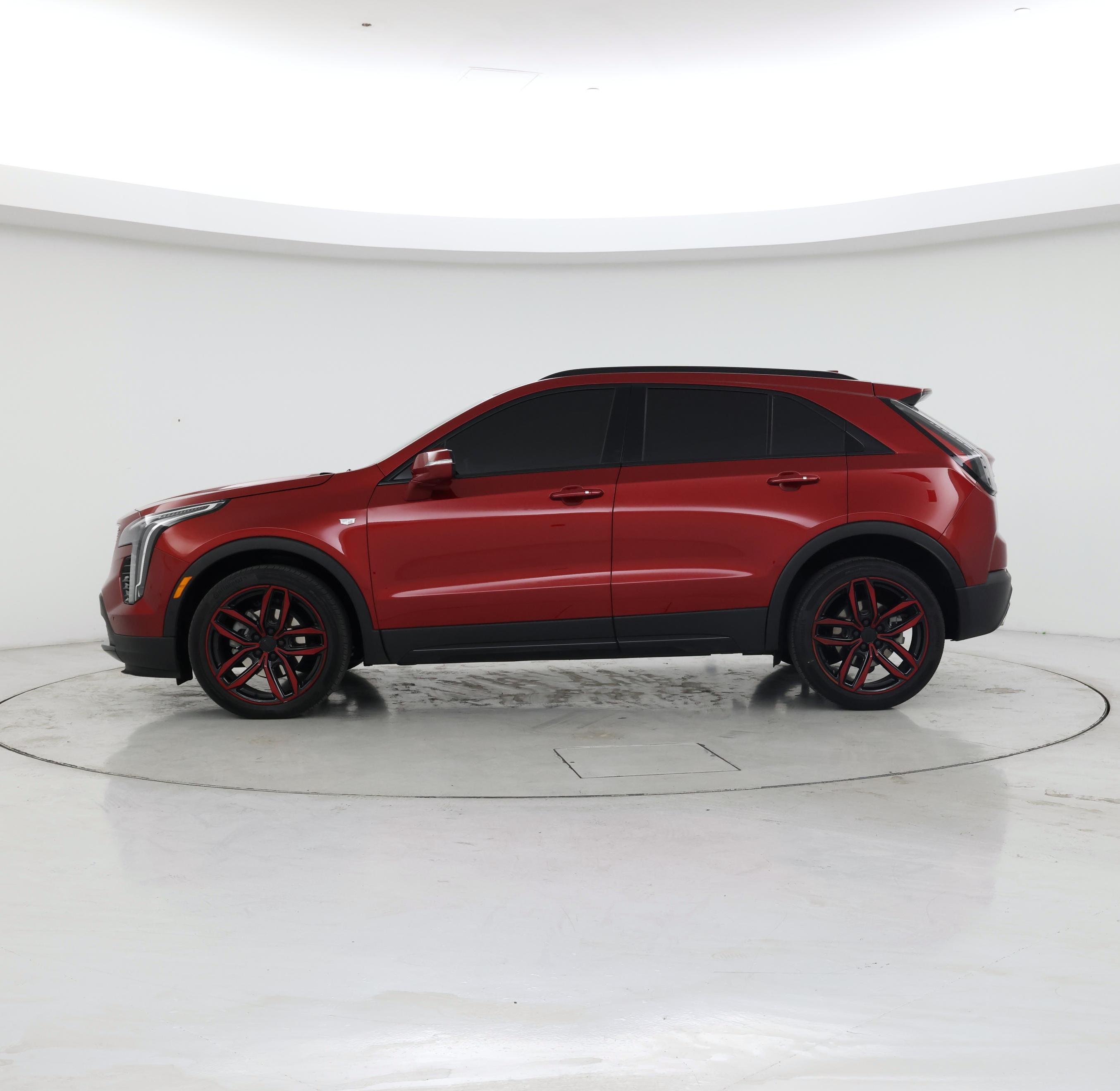 Thumbnail: 2023 Cadillac XT4 - 3