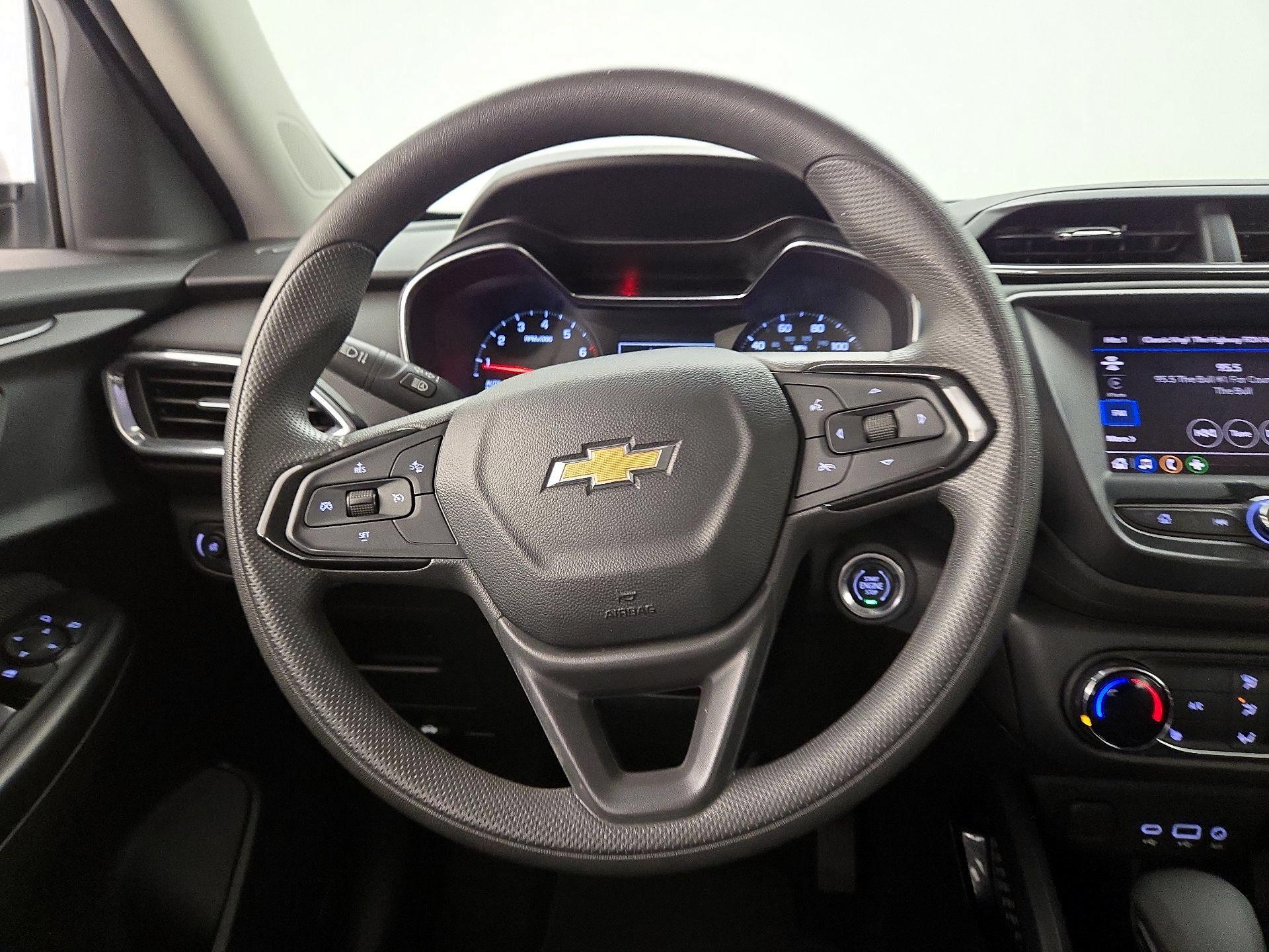 Thumbnail: 2022 Chevrolet TrailBlazer - 10