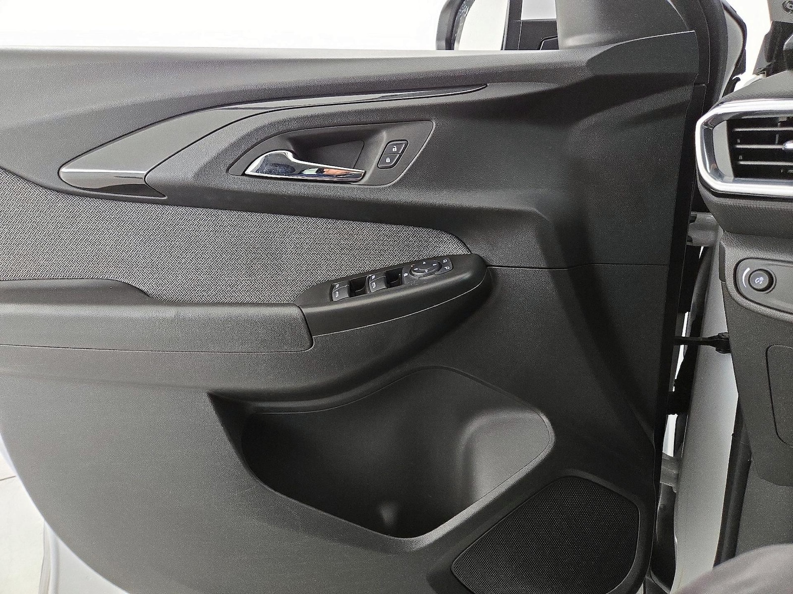 2022 Chevrolet Trailblazer LT - Photo 13