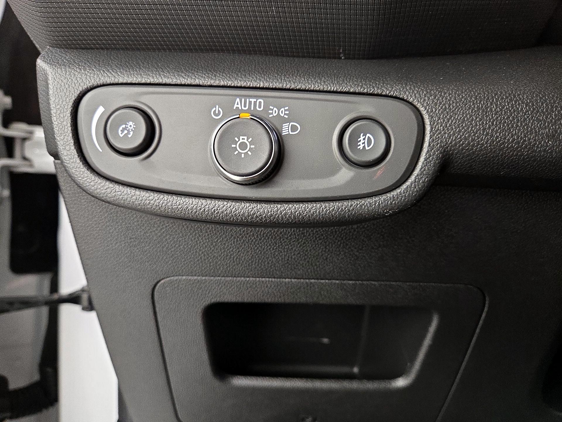 Thumbnail: 2022 Chevrolet TrailBlazer - 13