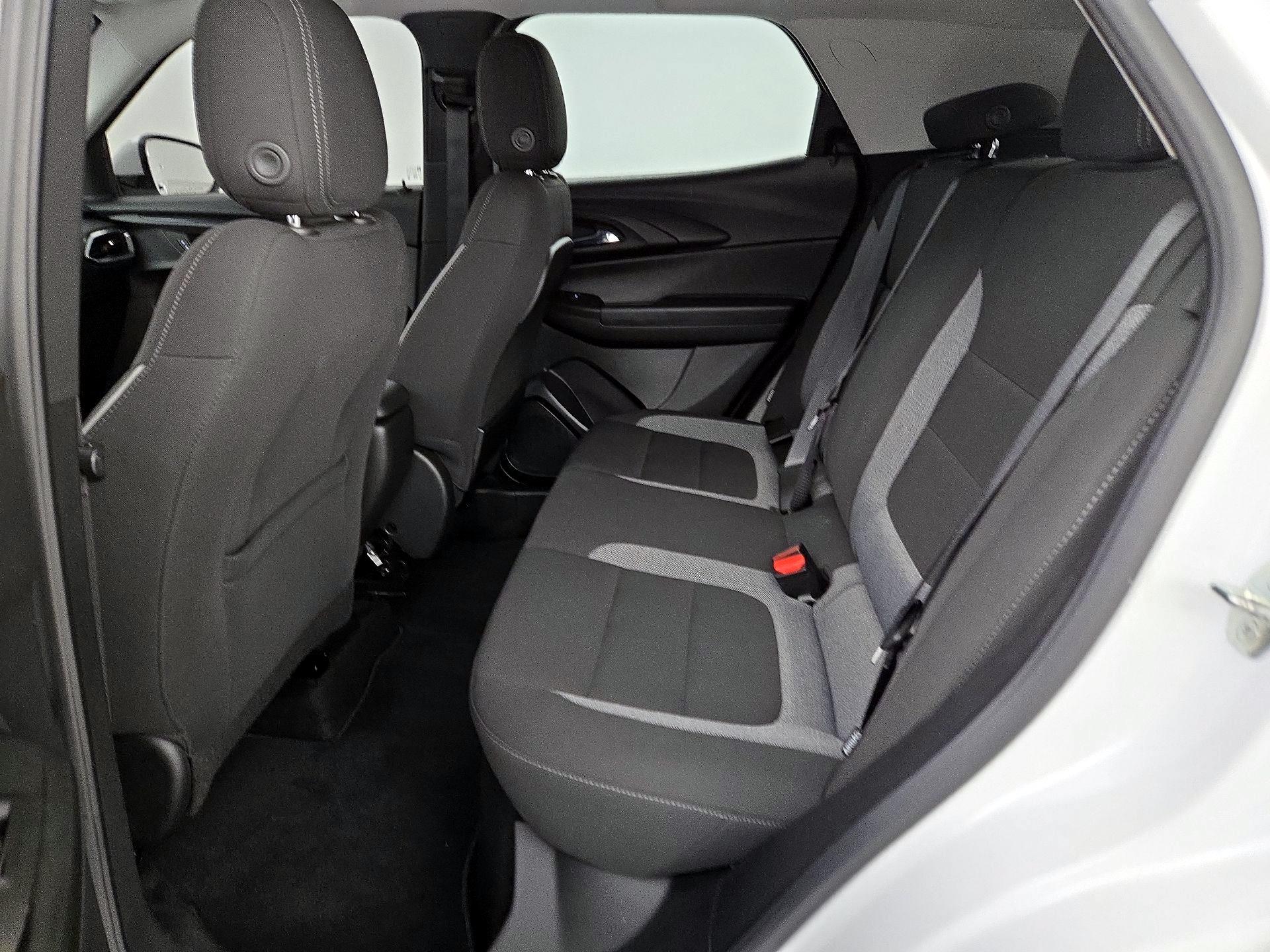 Thumbnail: 2022 Chevrolet TrailBlazer - 19