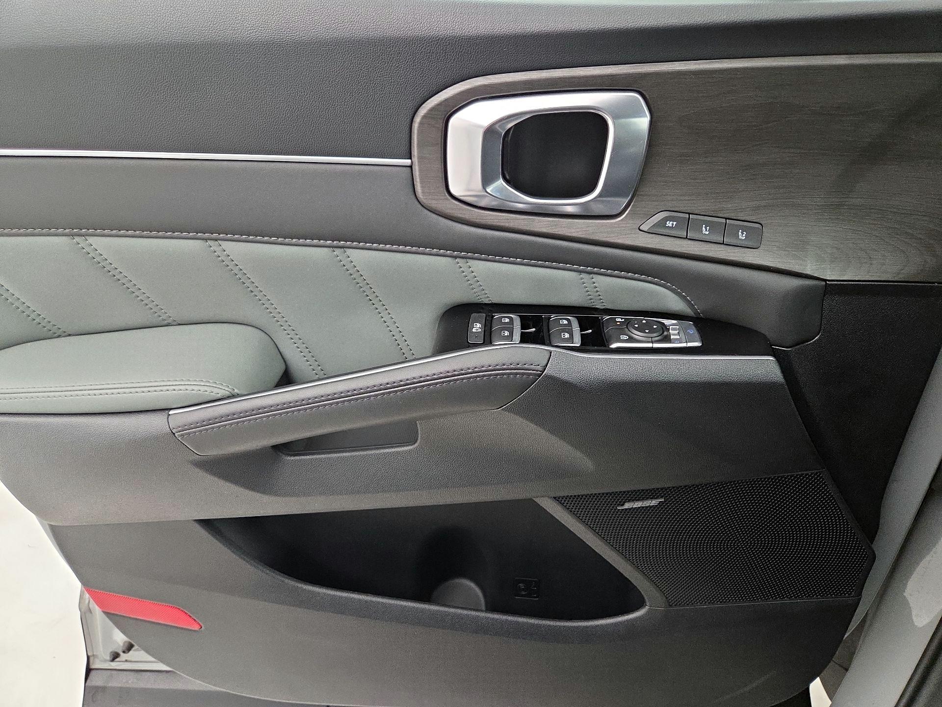 Thumbnail: 2024 Kia Sorento - 12