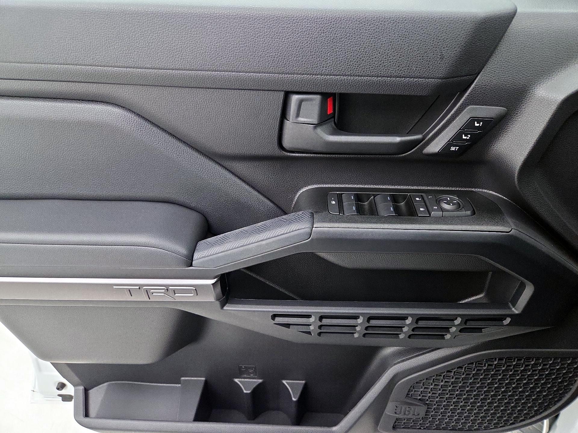 Thumbnail: 2025 Toyota 4Runner - 12