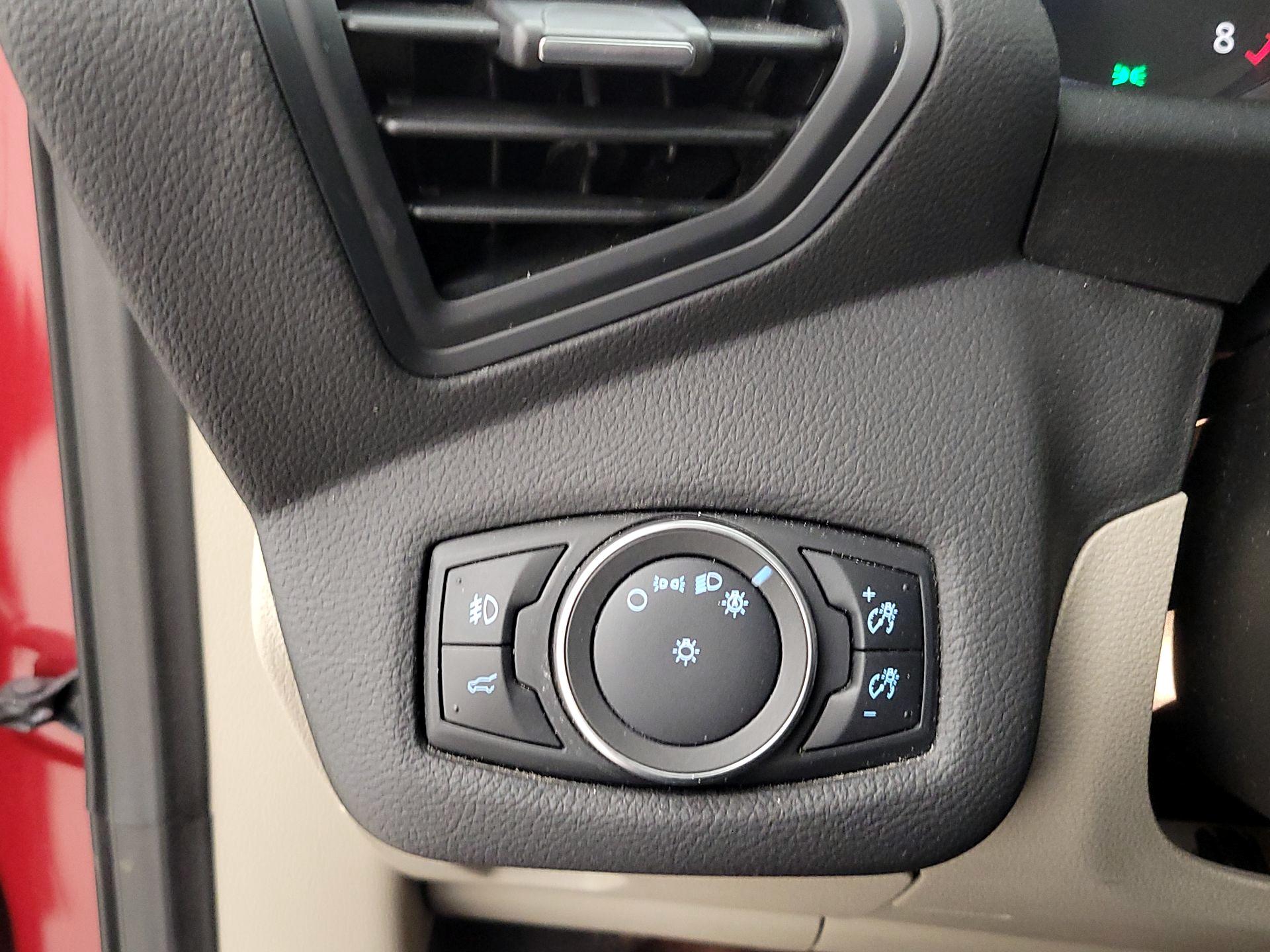 Thumbnail: 2019 Ford Escape - 13