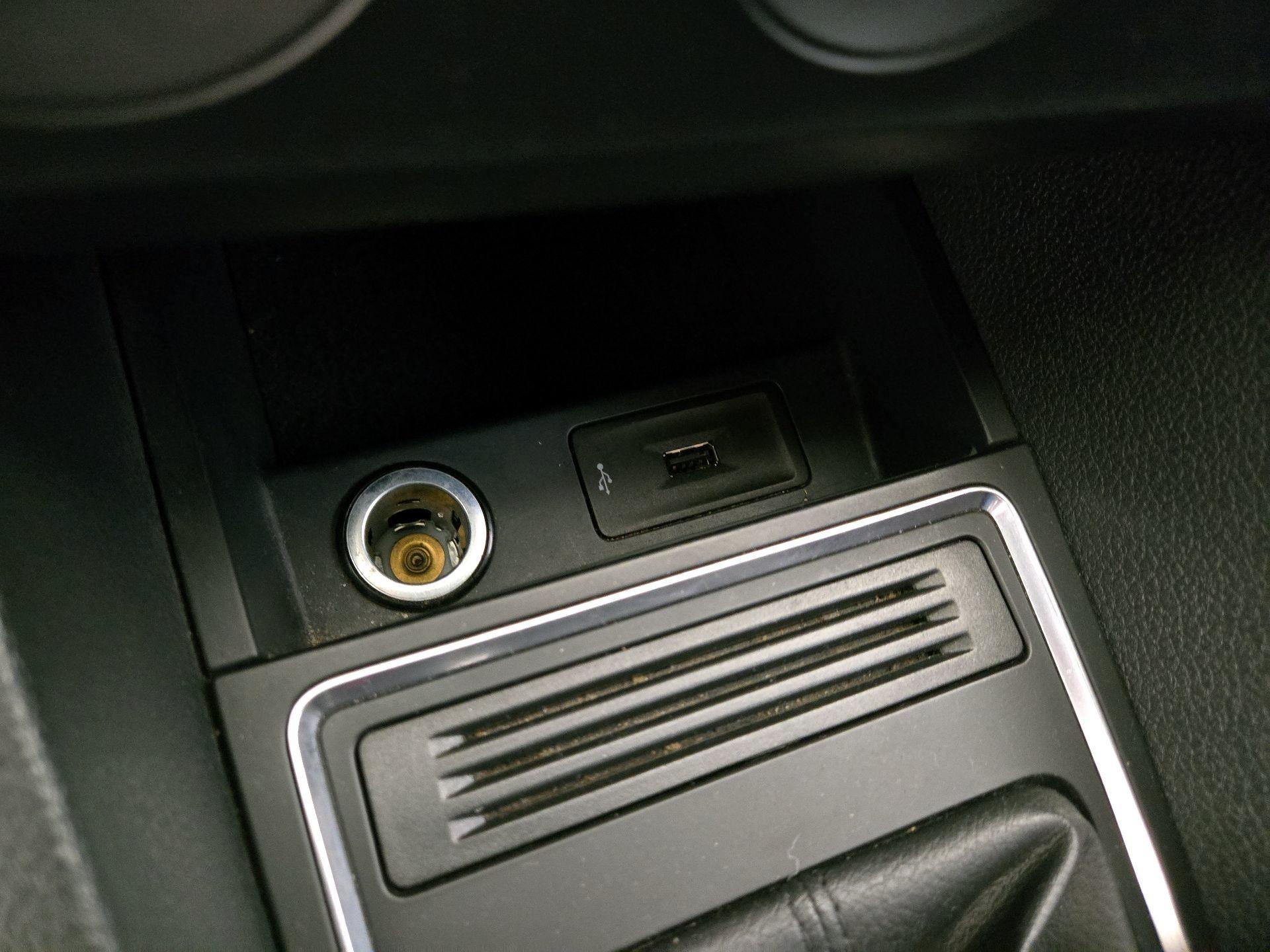 Thumbnail: 2016 Volkswagen Jetta - 17