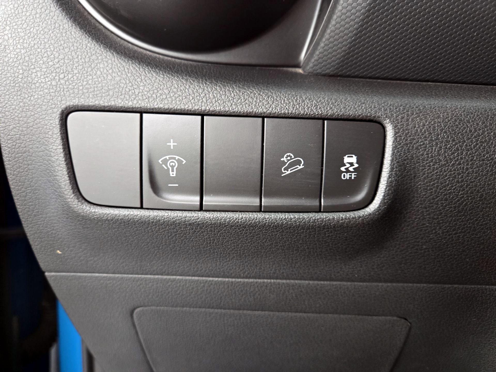 Thumbnail: 2022 Hyundai Kona - 13