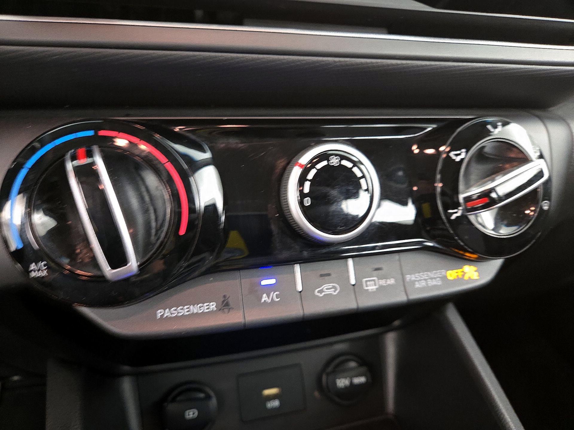 Thumbnail: 2022 Hyundai Kona - 16