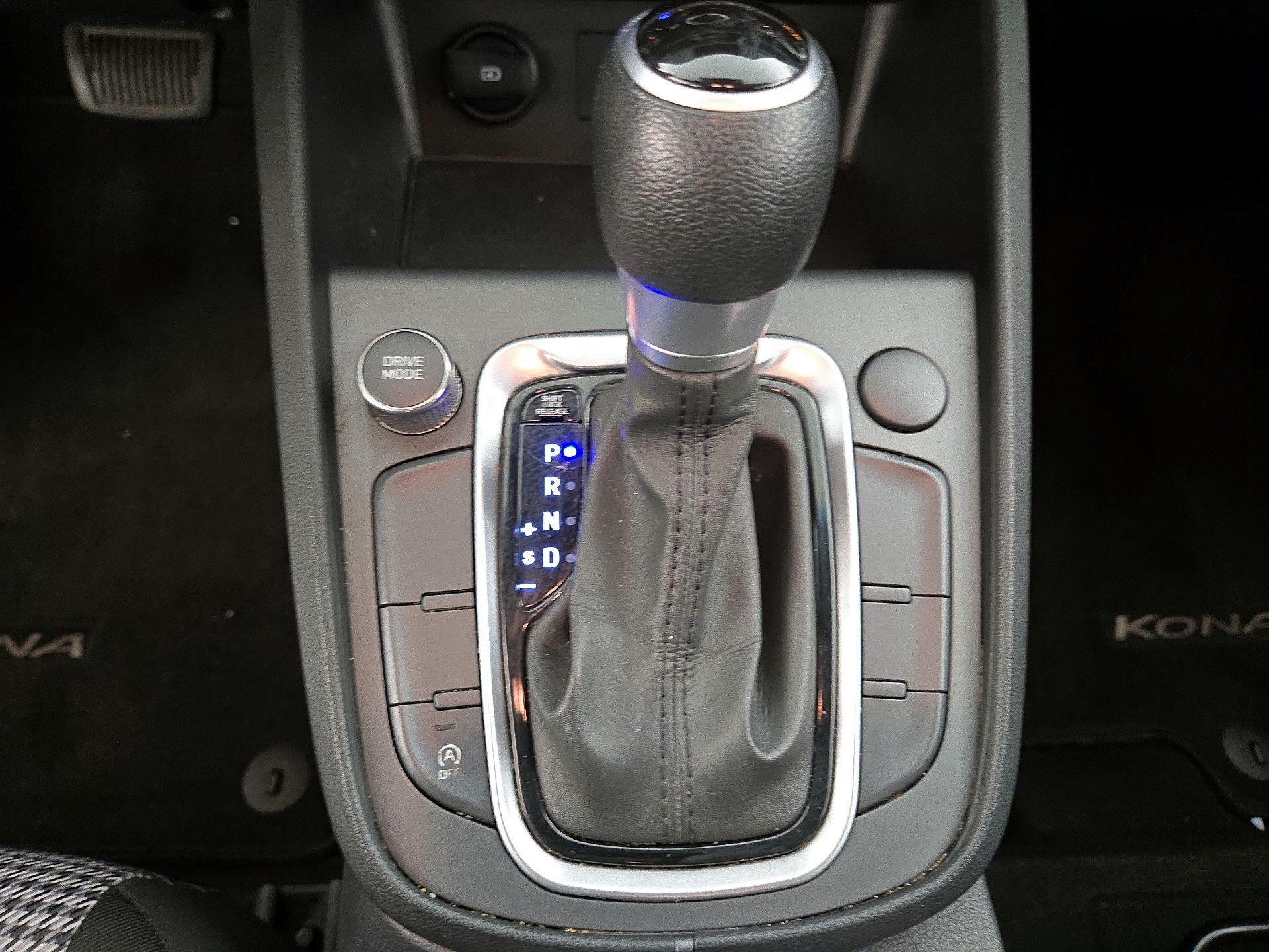 Thumbnail: 2022 Hyundai Kona - 17