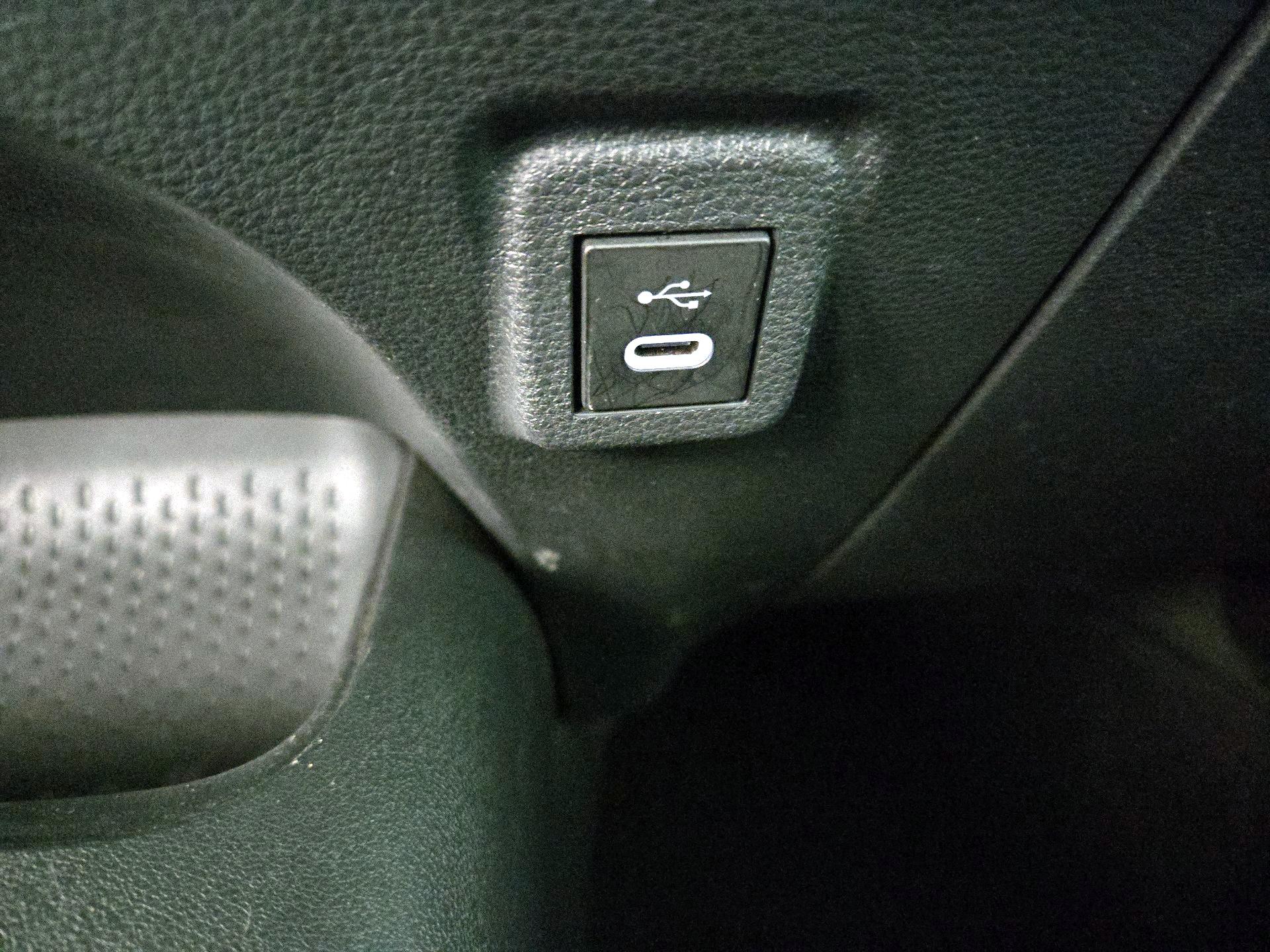 Thumbnail: 2024 Toyota Corolla - 18