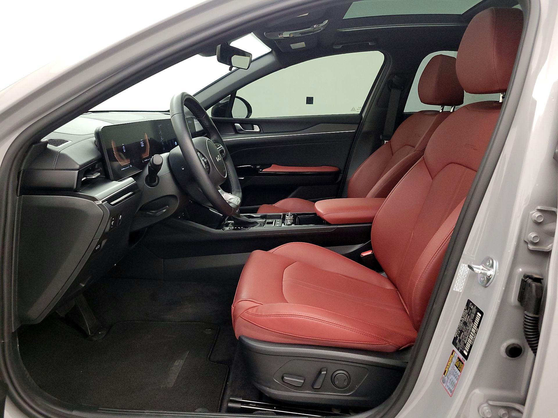 Thumbnail: 2025 Kia K5 - 11