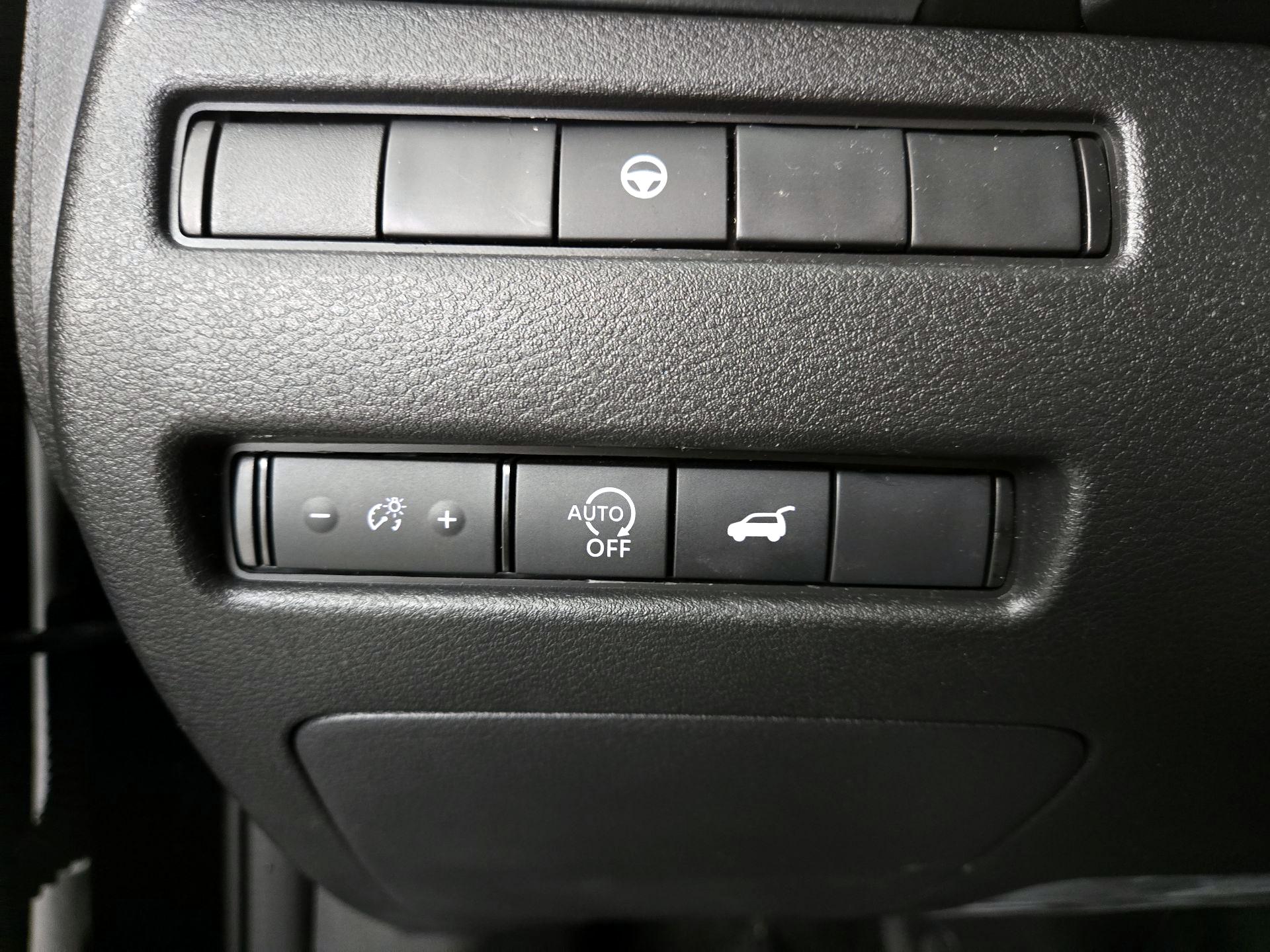 Thumbnail: 2023 Nissan Rogue - 13