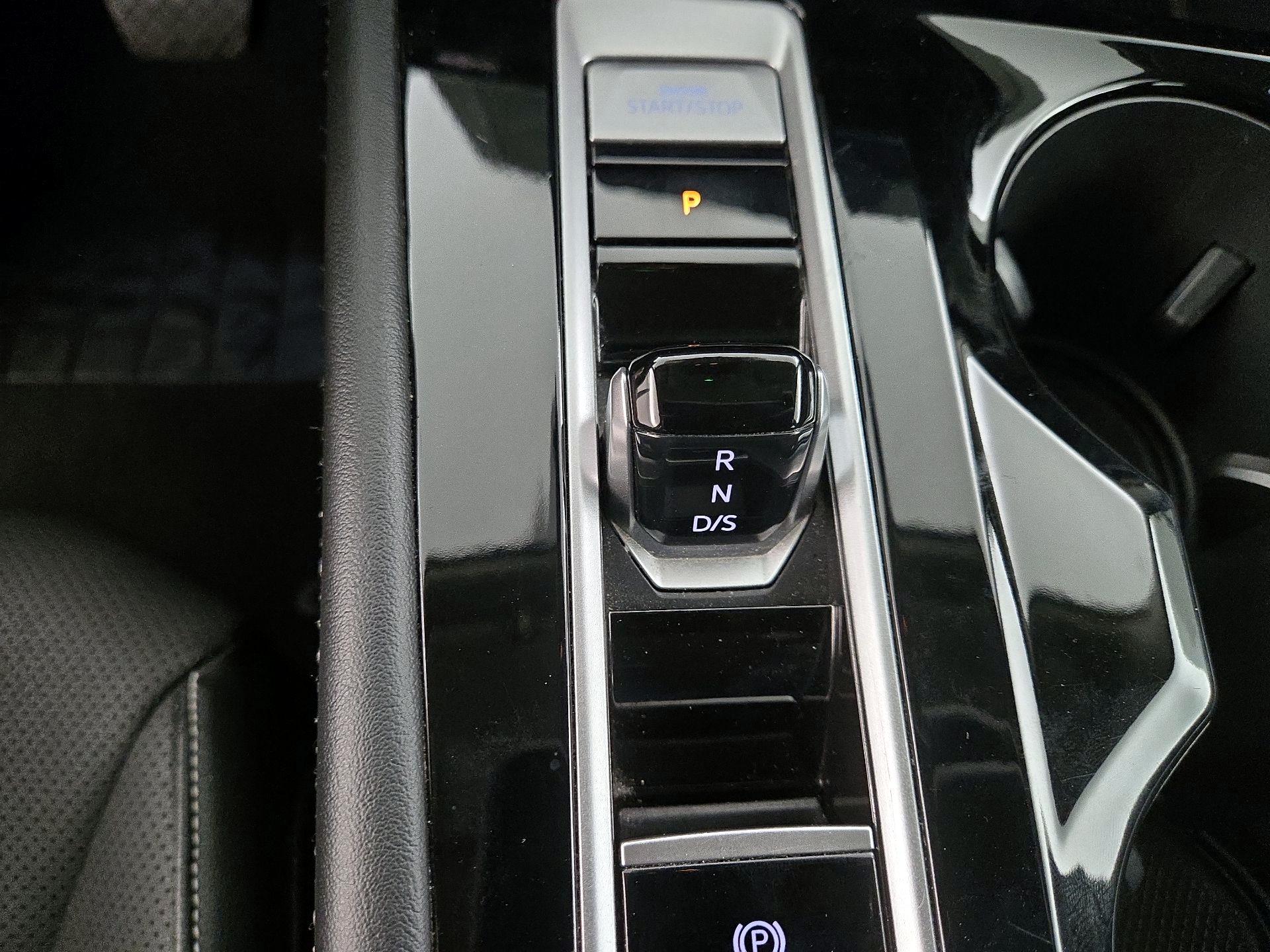 Thumbnail: 2024 Volkswagen Atlas - 17