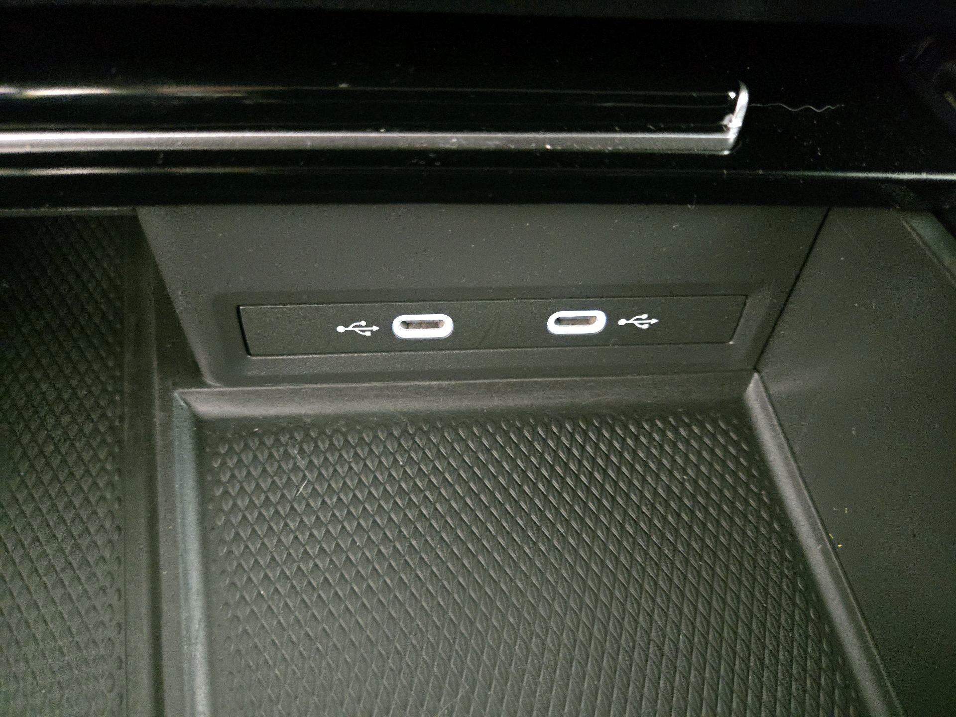 Thumbnail: 2024 Volkswagen Atlas - 18