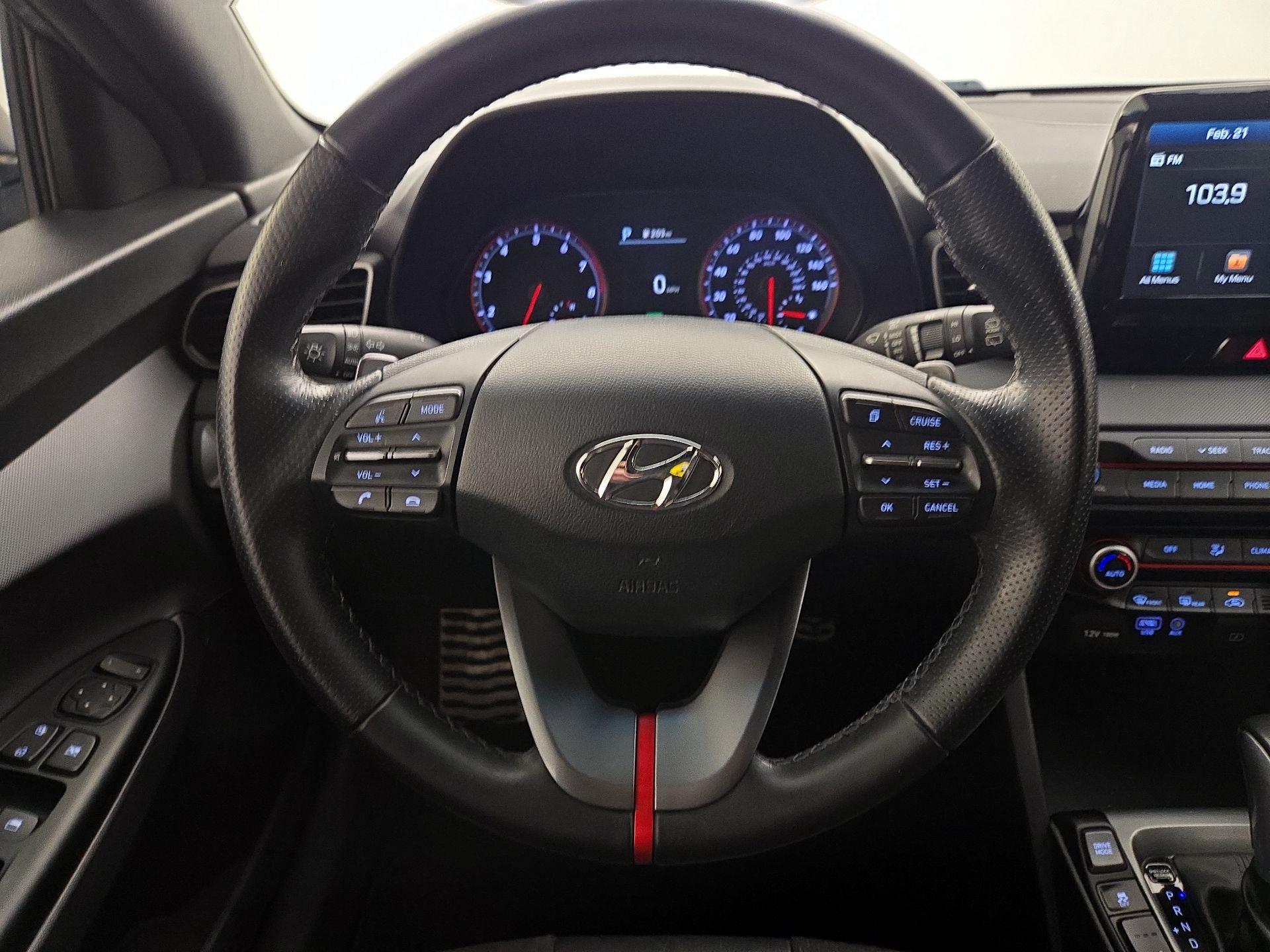 Thumbnail: 2019 Hyundai Veloster - 10