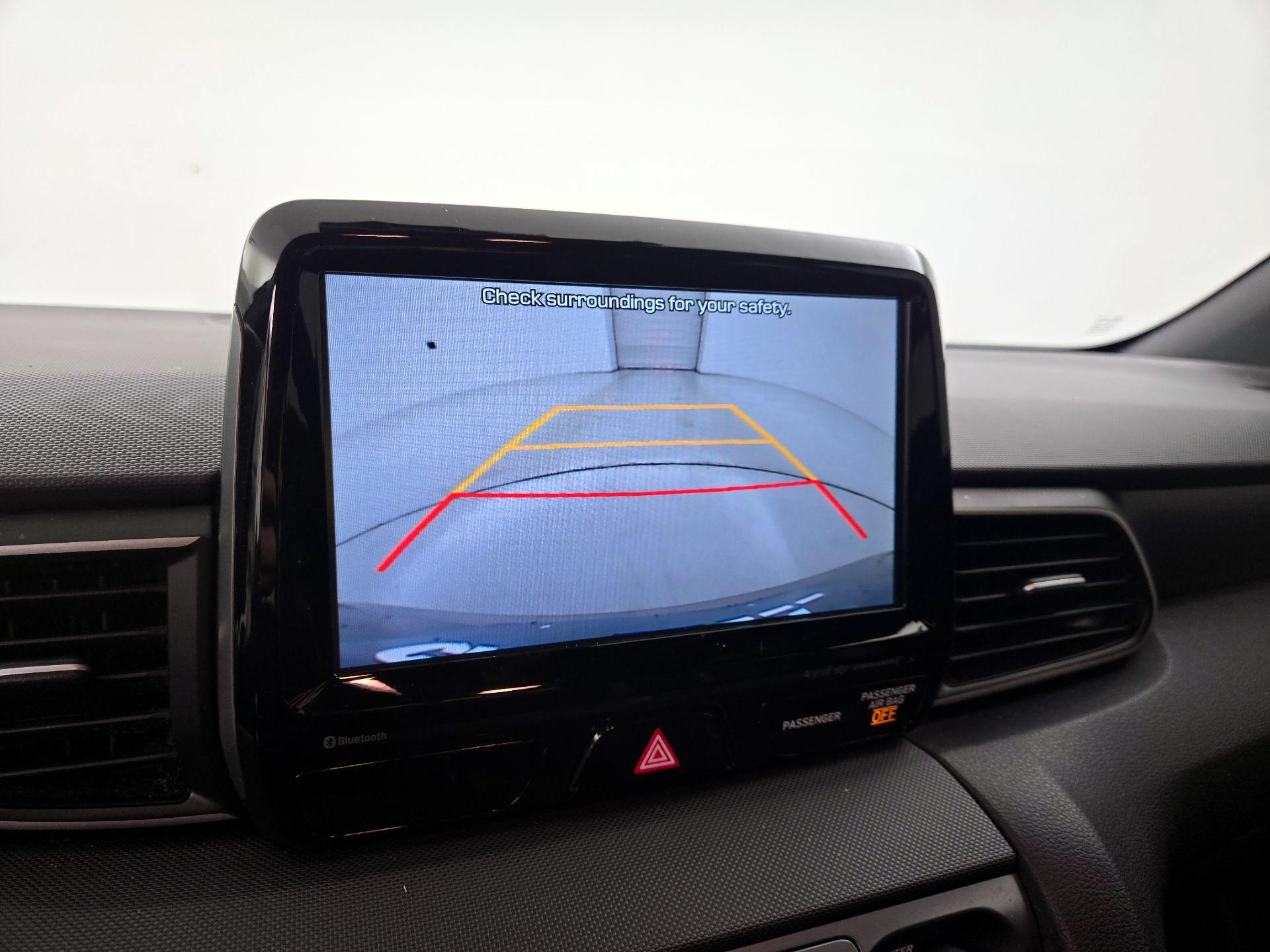 Thumbnail: 2019 Hyundai Veloster - 14