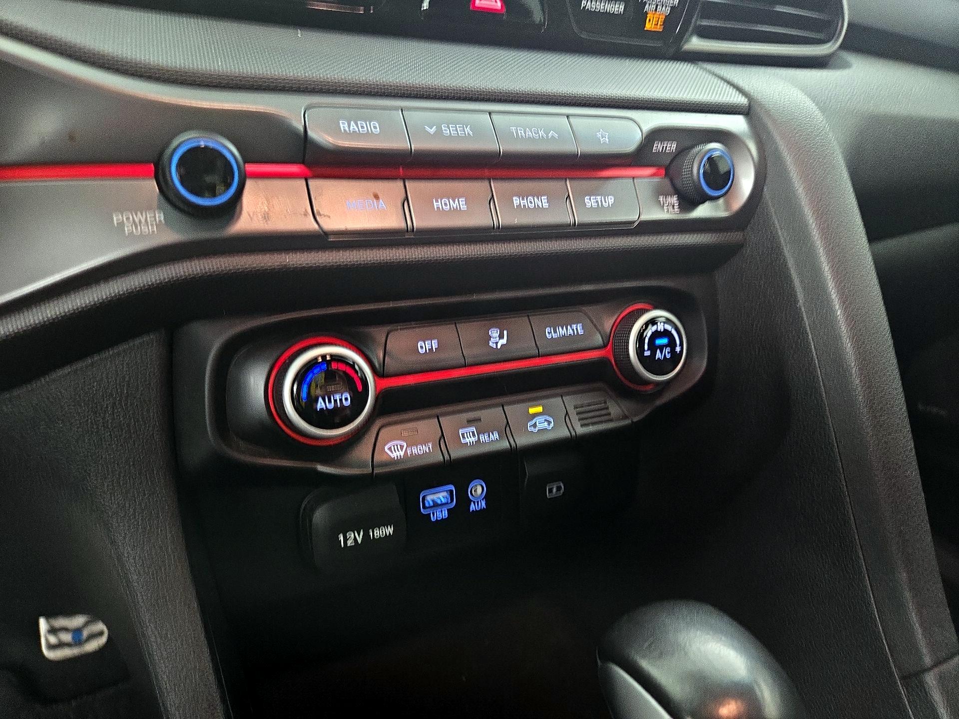 Thumbnail: 2019 Hyundai Veloster - 16