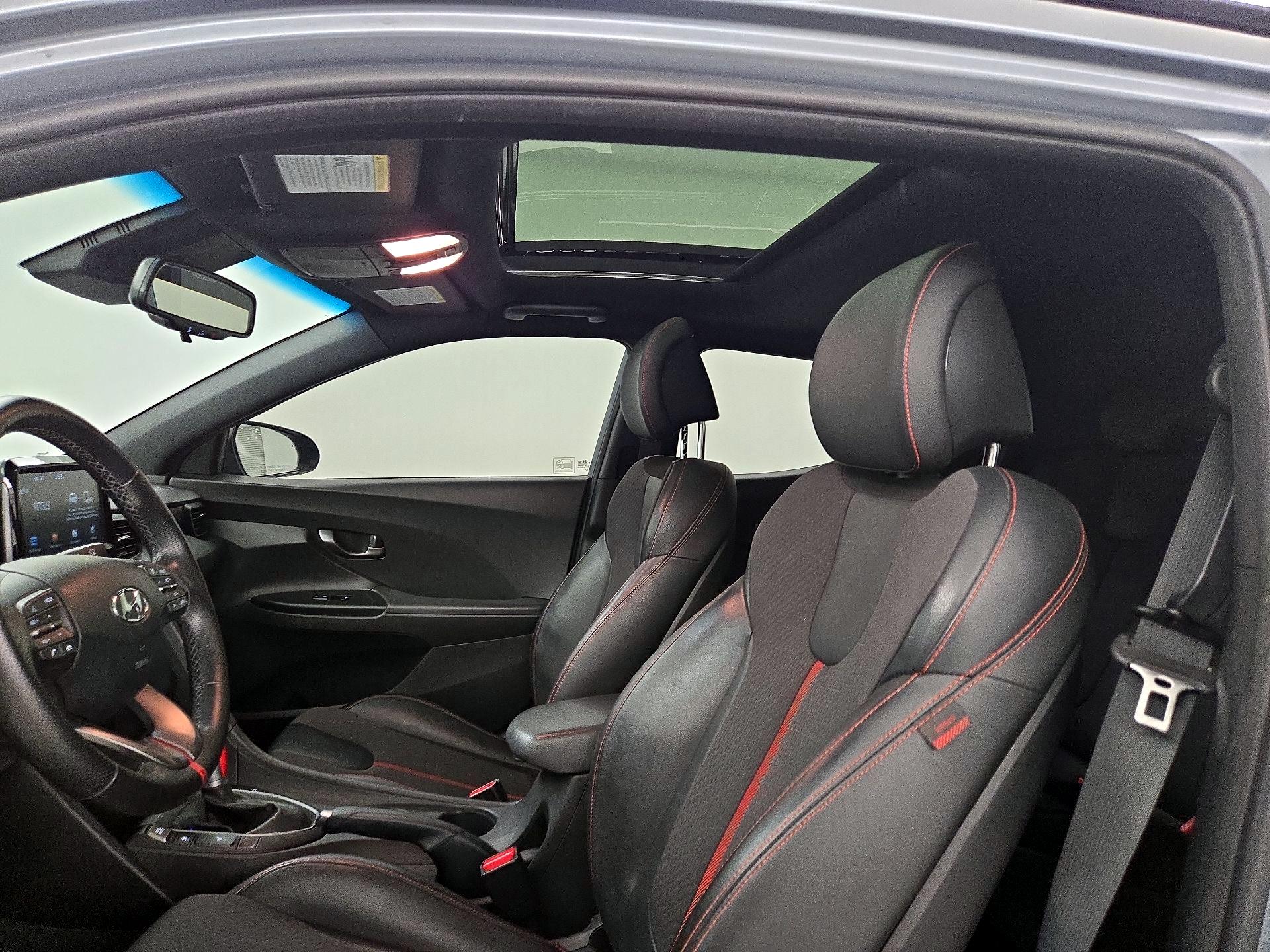 Thumbnail: 2019 Hyundai Veloster - 19