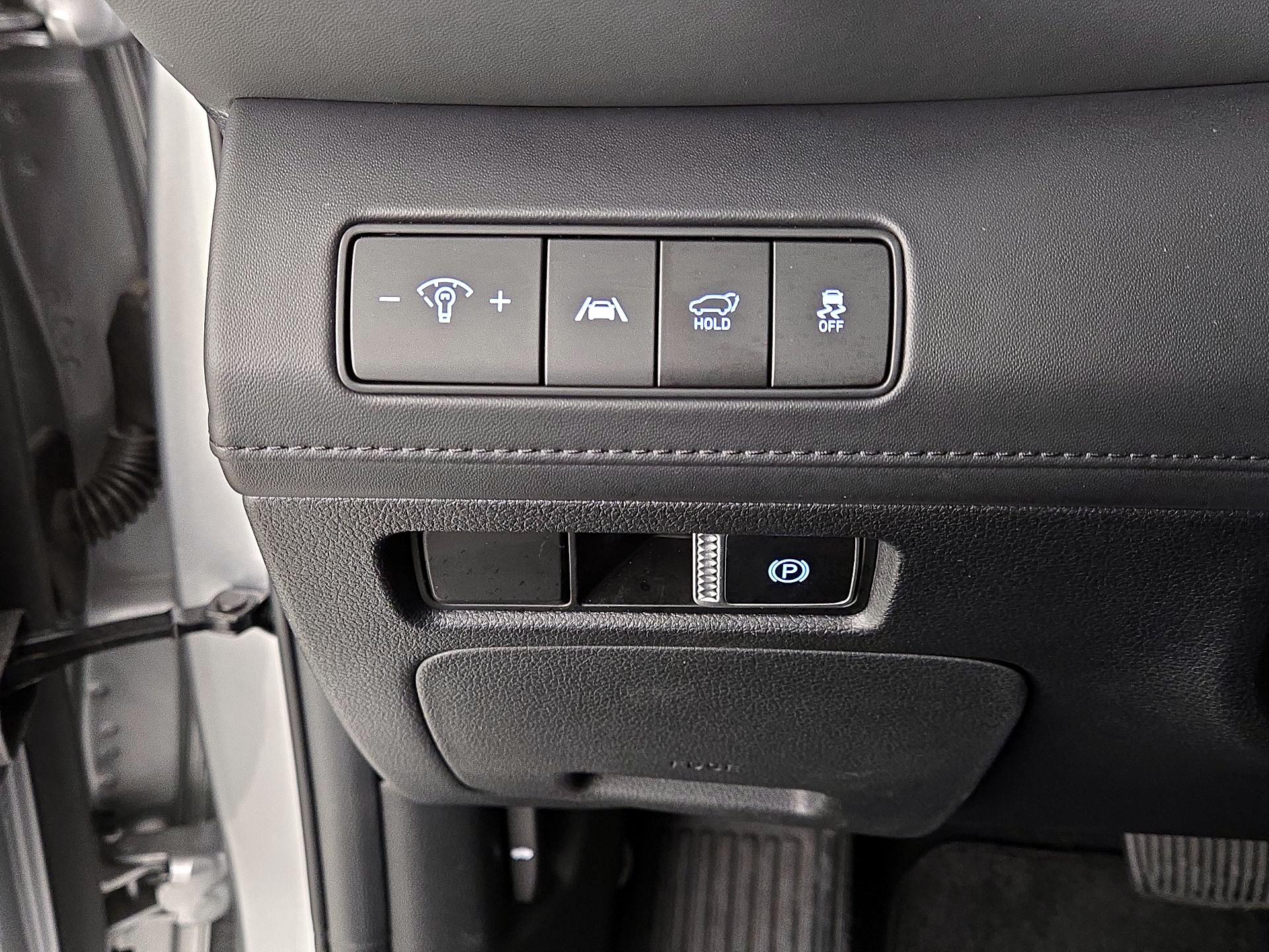 Thumbnail: 2023 Hyundai Santa Fe - 13