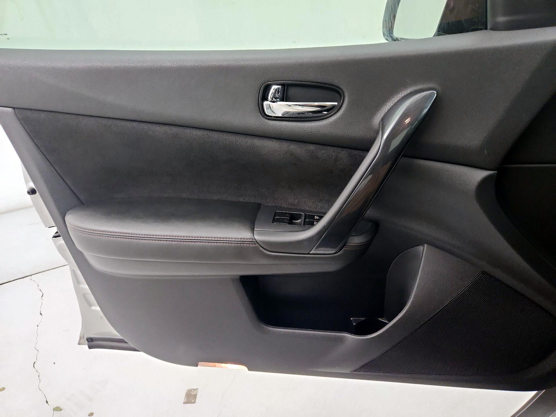 Thumbnail: 2014 Nissan Maxima - 12