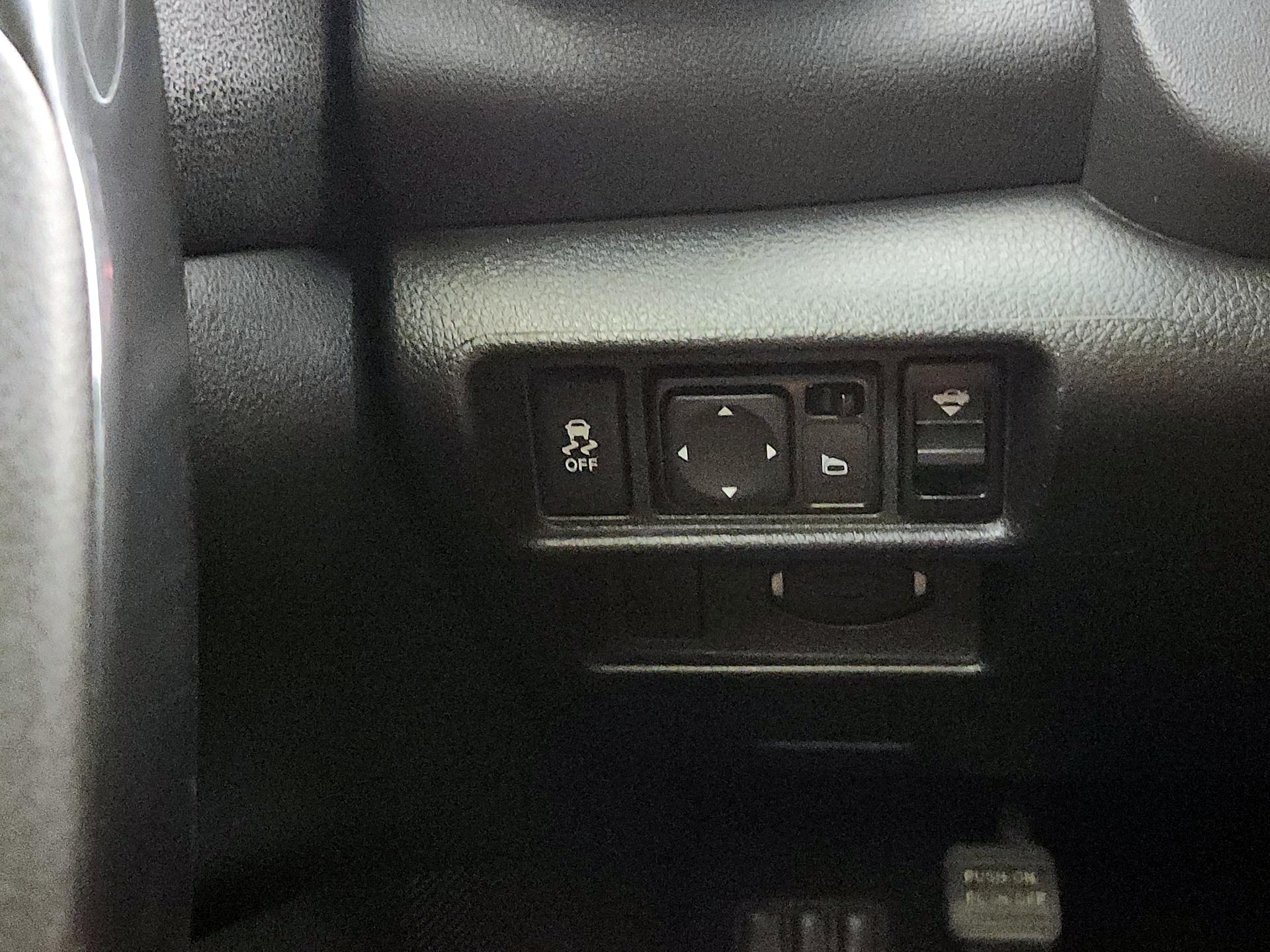 Thumbnail: 2014 Nissan Maxima - 13