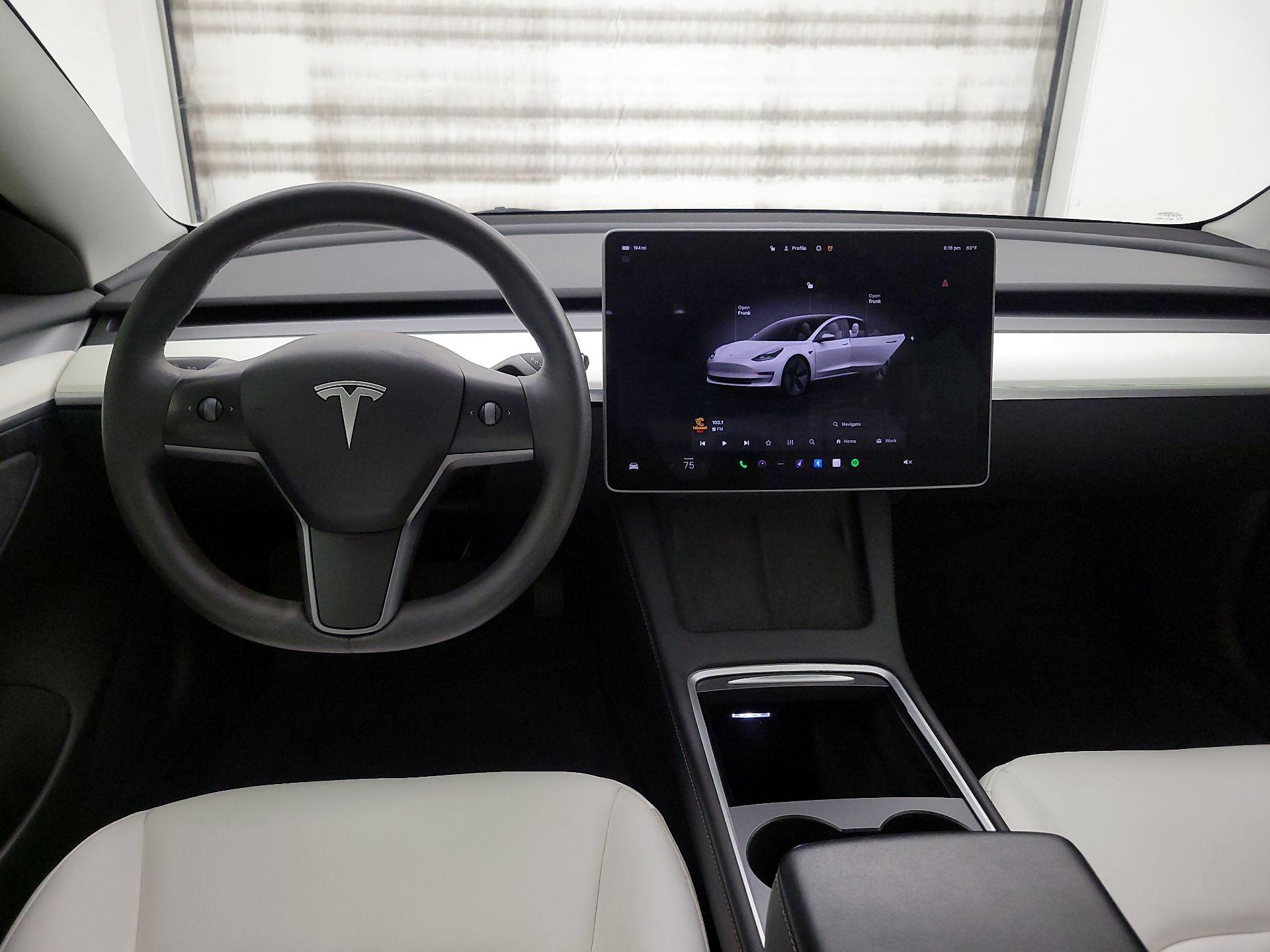 Thumbnail: 2023 Tesla Model 3 - 9